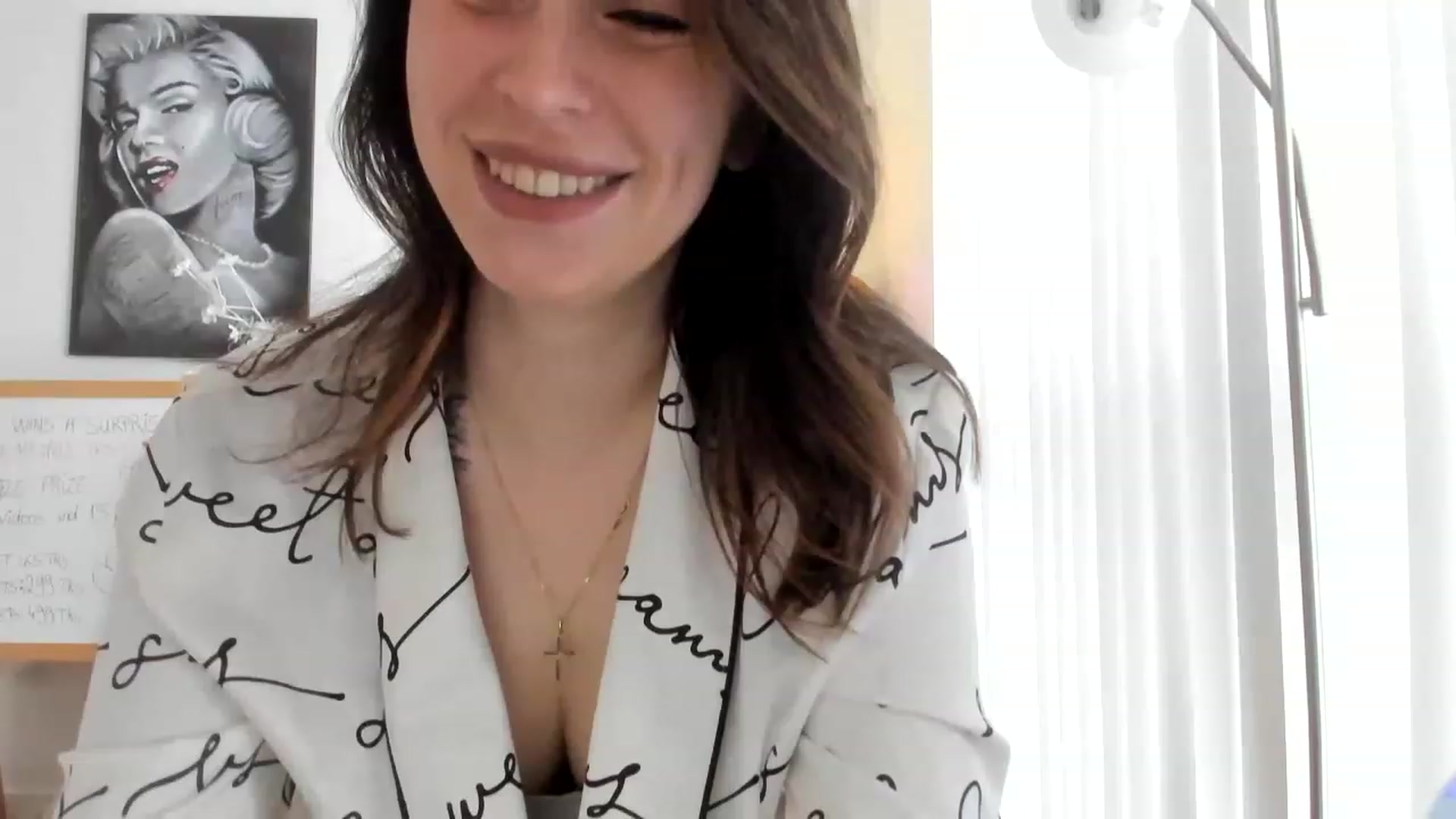 Gallery image thumbnail from DavinaClairee's myfreecams stream on, 11/16/2022, 17:32 image 4 of 20
