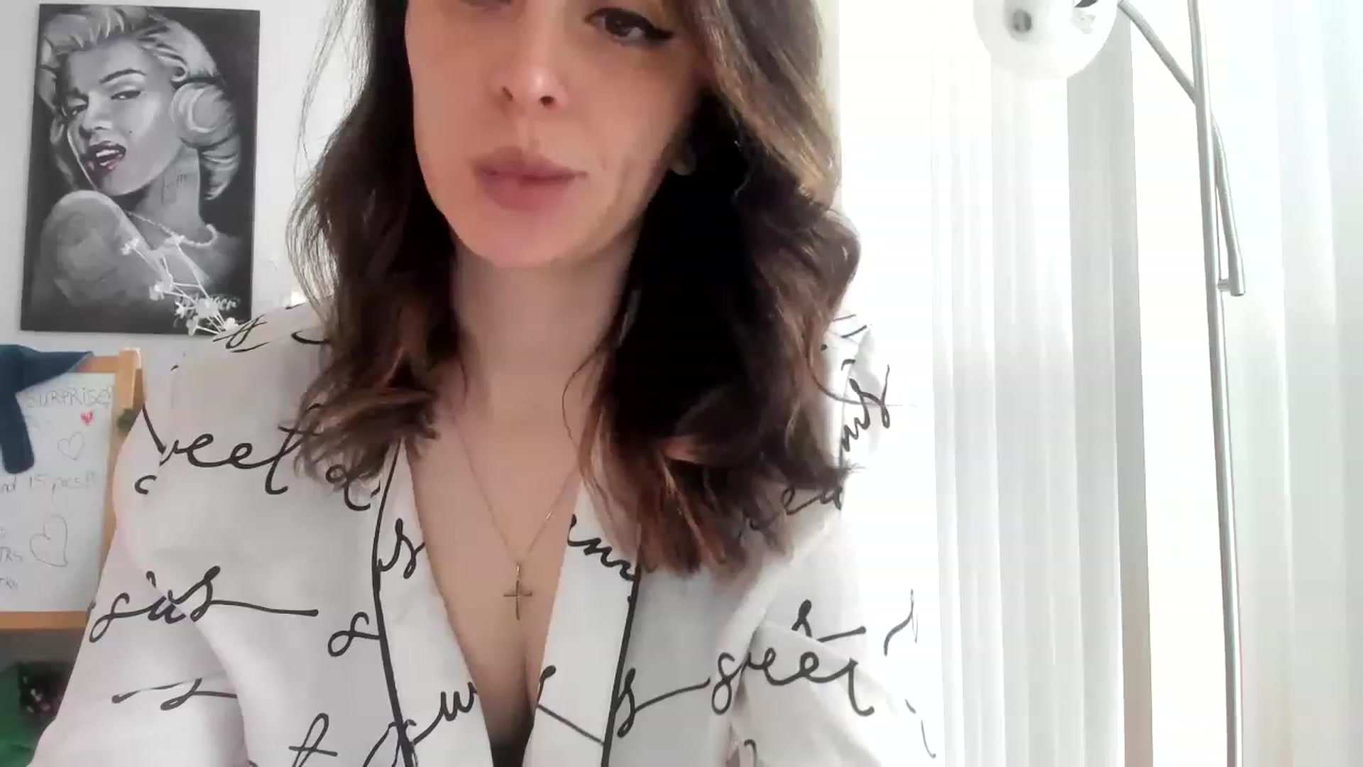 Gallery image thumbnail from DavinaClairee's myfreecams stream on, 11/24/2022, 18:47 image 13 of 20