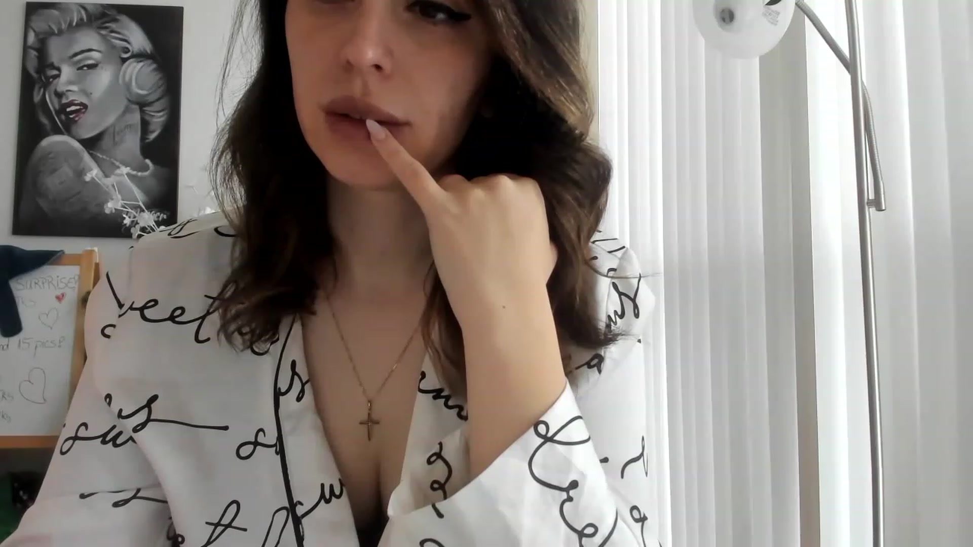 Gallery image thumbnail from DavinaClairee's myfreecams stream on, 11/24/2022, 18:47 image 10 of 20