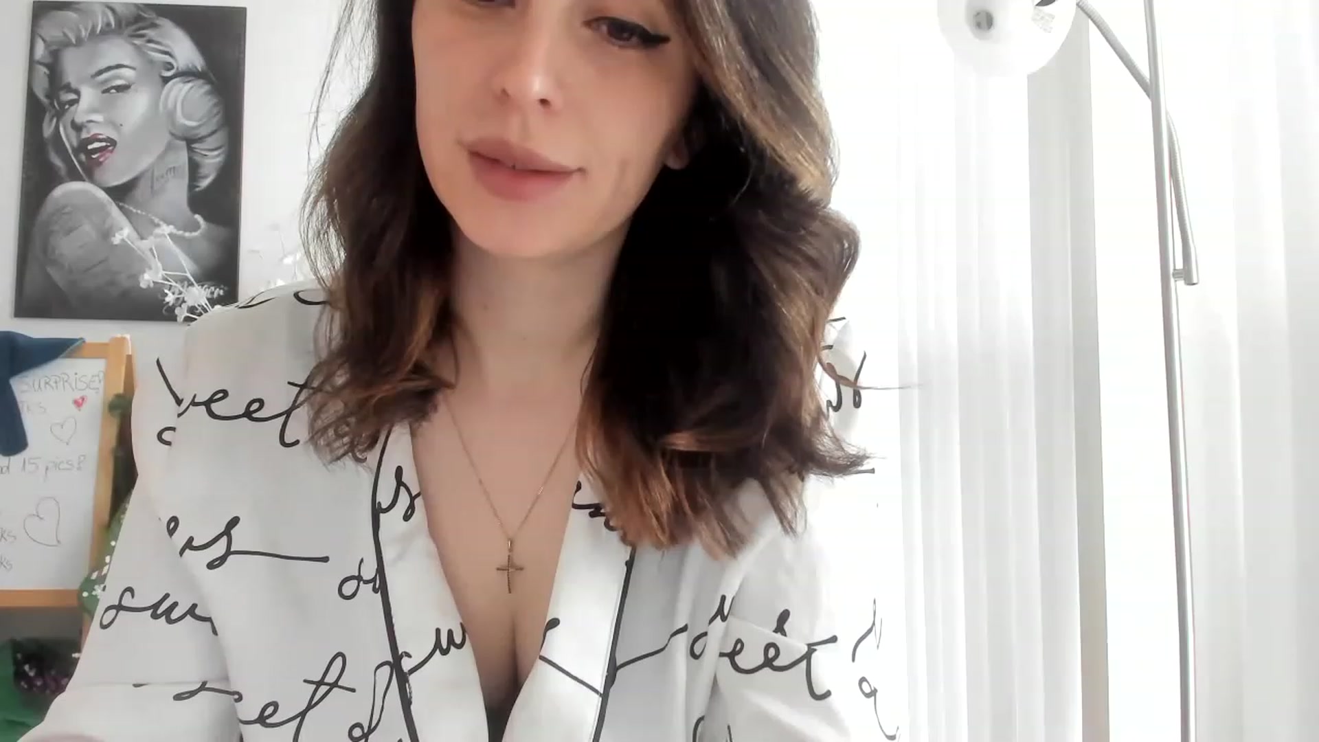 Gallery image thumbnail from DavinaClairee's myfreecams stream on, 11/24/2022, 18:47 image 8 of 20