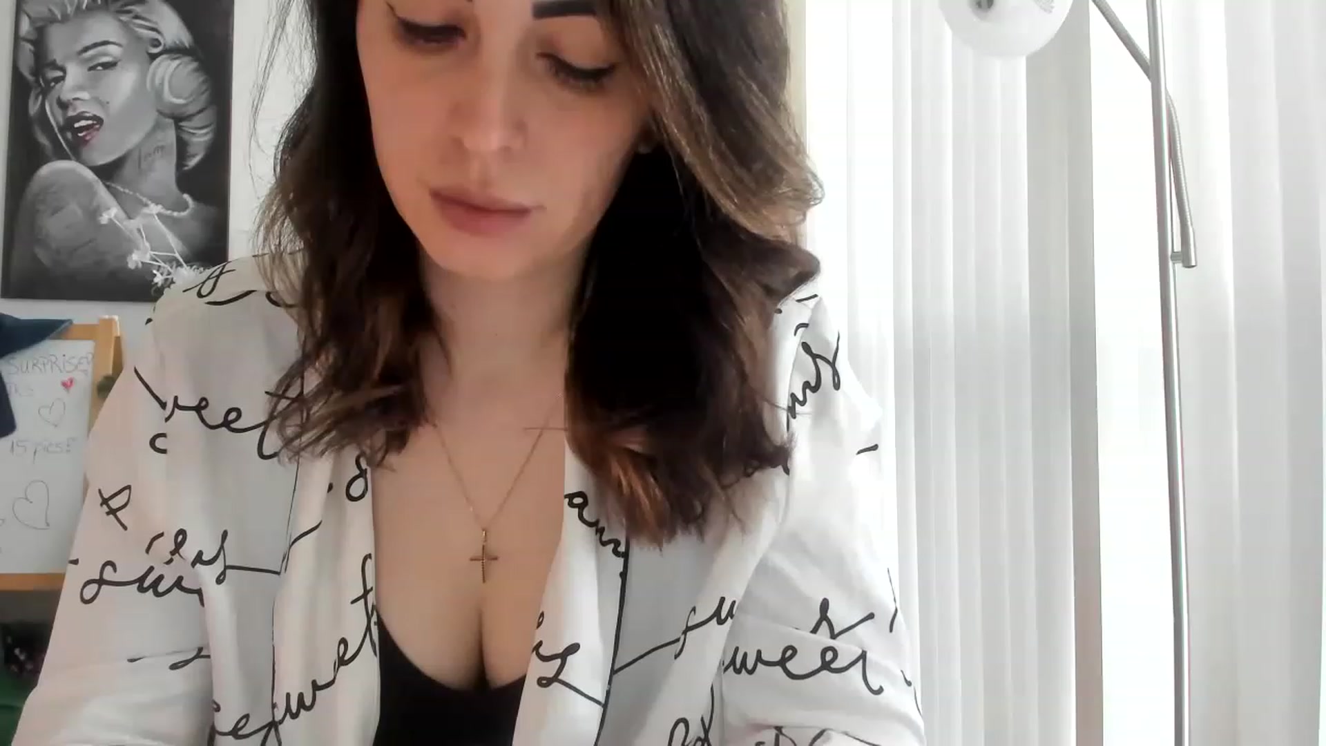 Gallery image thumbnail from DavinaClairee's myfreecams stream on, 11/24/2022, 18:47 image 17 of 20