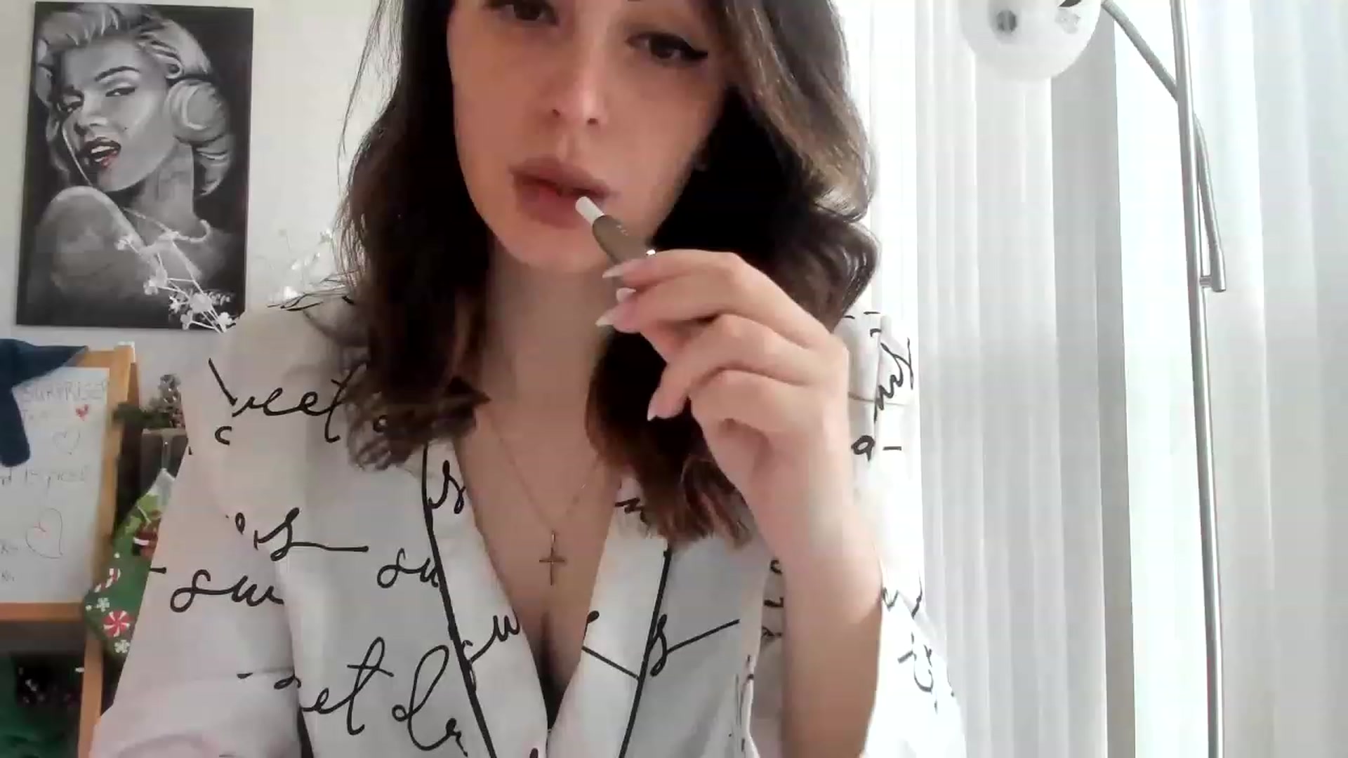 Gallery image thumbnail from DavinaClairee's myfreecams stream on, 11/24/2022, 18:47 image 5 of 20