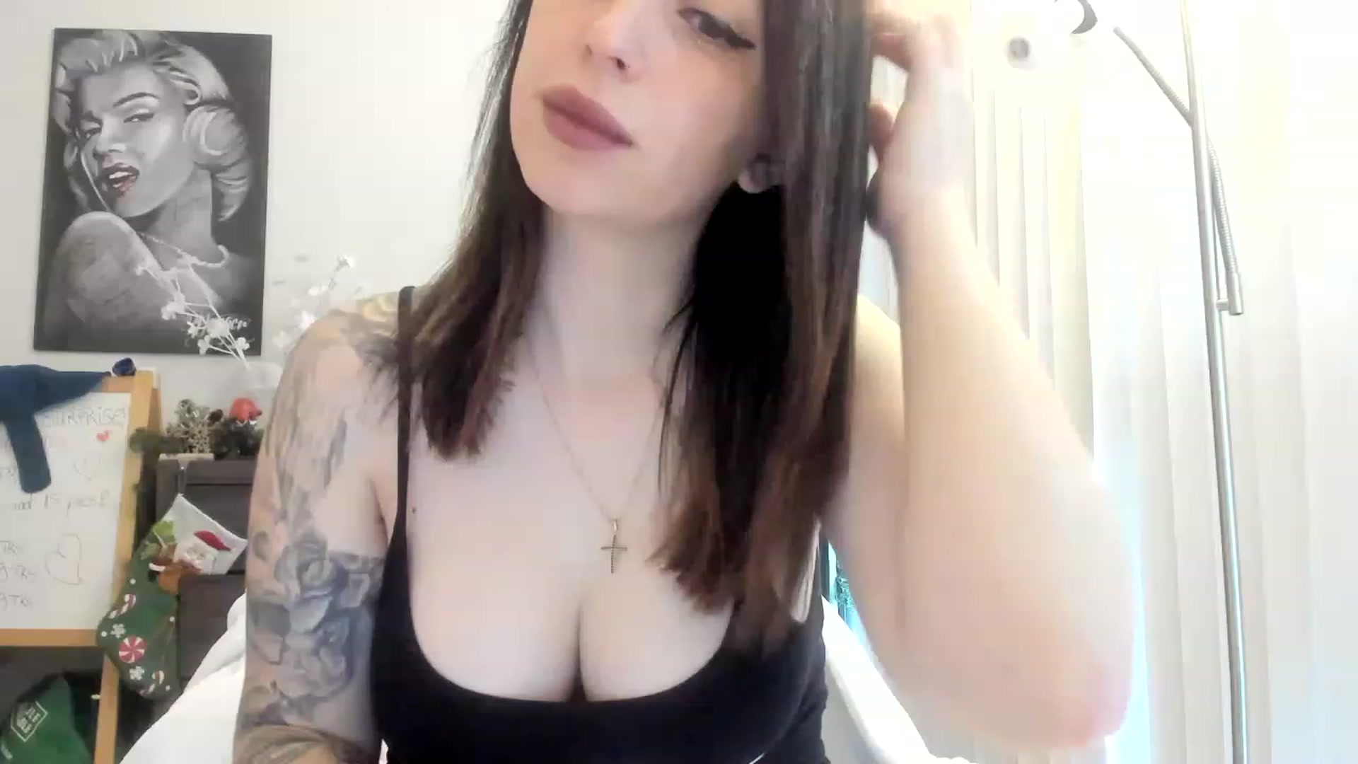 Gallery image thumbnail from DavinaClairee's myfreecams stream on, 12/02/2022, 18:39 image 9 of 20
