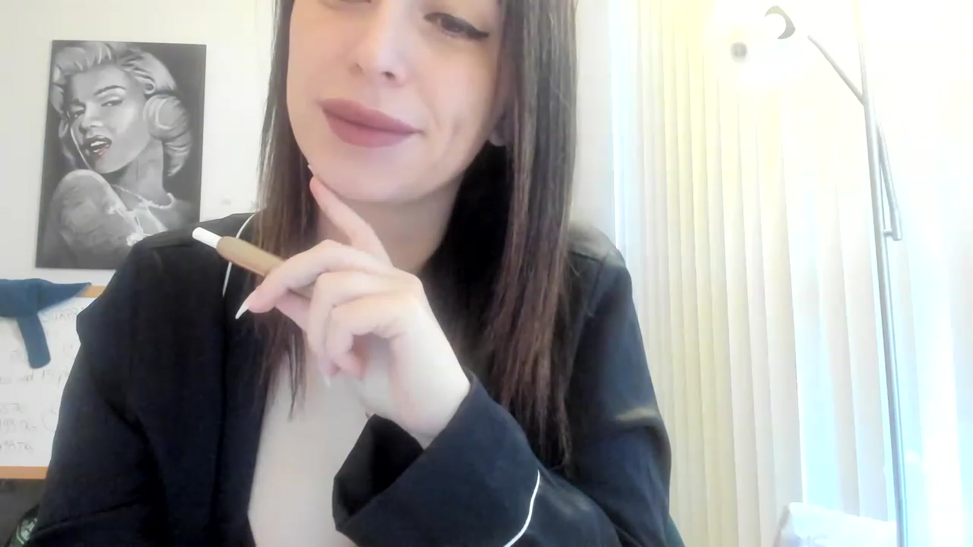Gallery image thumbnail from DavinaClairee's myfreecams stream on, 12/03/2022, 20:38 image 19 of 20
