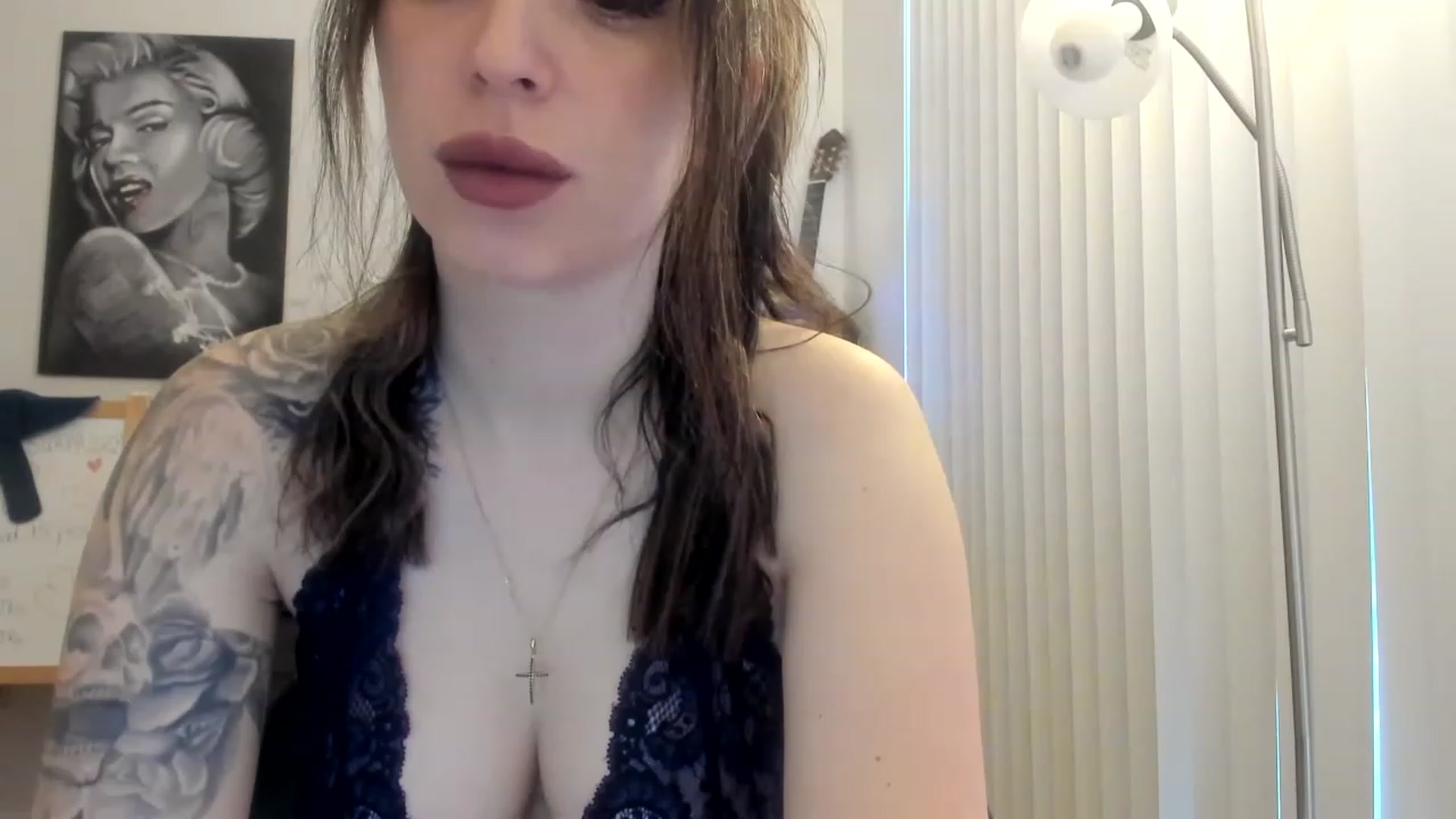Gallery image thumbnail from DavinaClairee's myfreecams stream on, 12/07/2022, 16:28 image 6 of 20