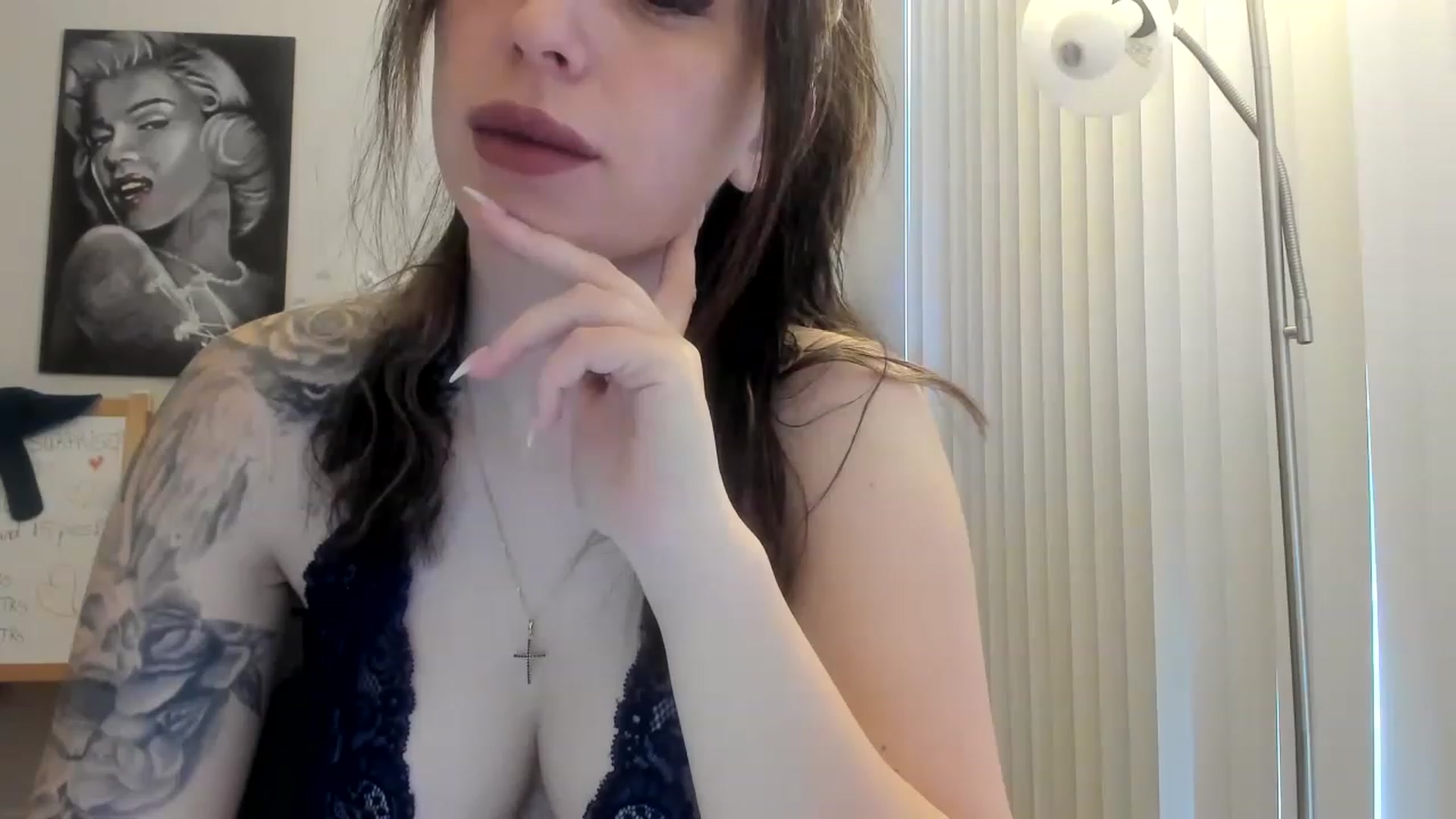 Gallery image thumbnail from DavinaClairee's myfreecams stream on, 12/07/2022, 16:28 image 16 of 20