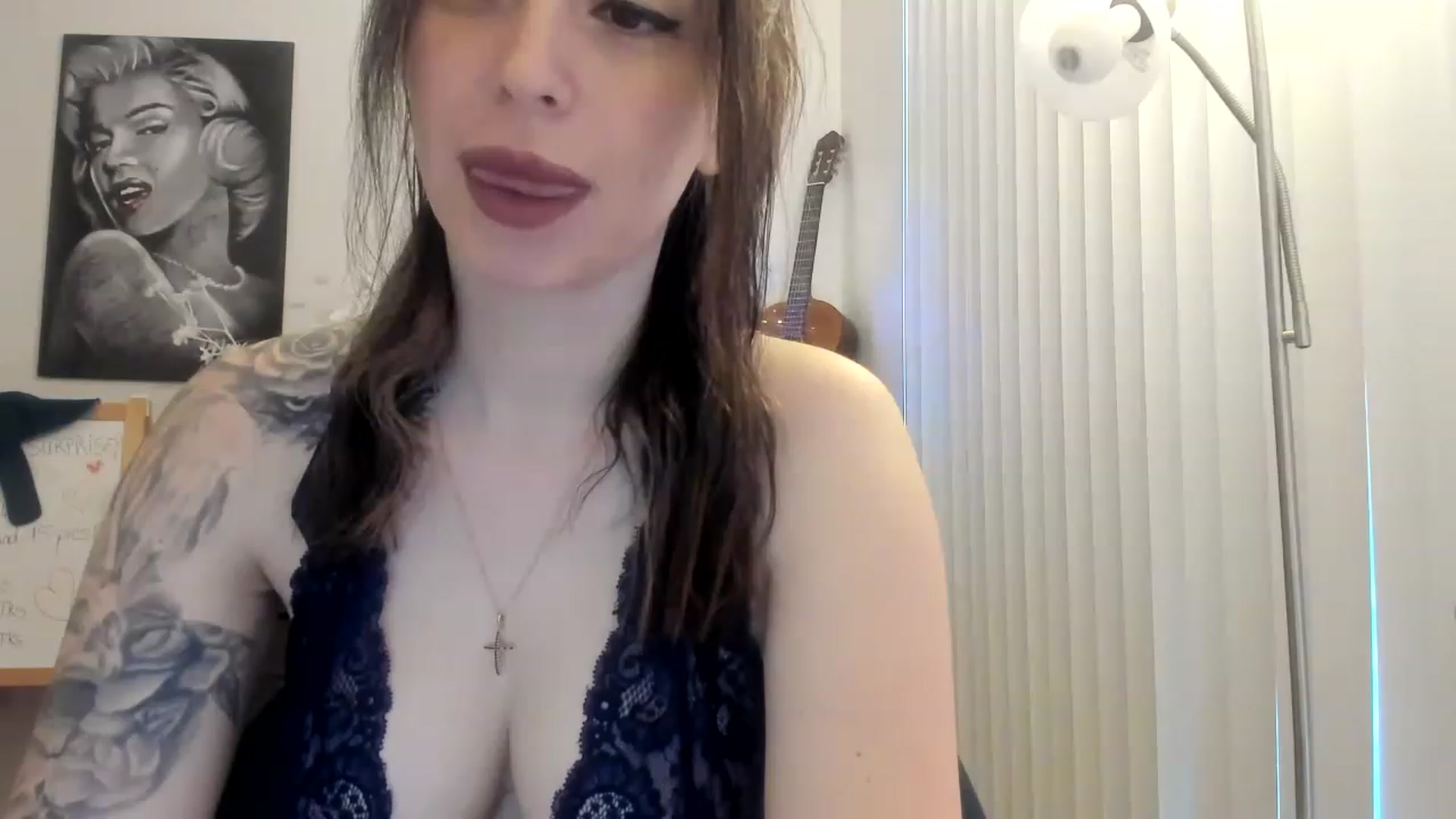 Gallery image thumbnail from DavinaClairee's myfreecams stream on, 12/07/2022, 18:10 image 14 of 20