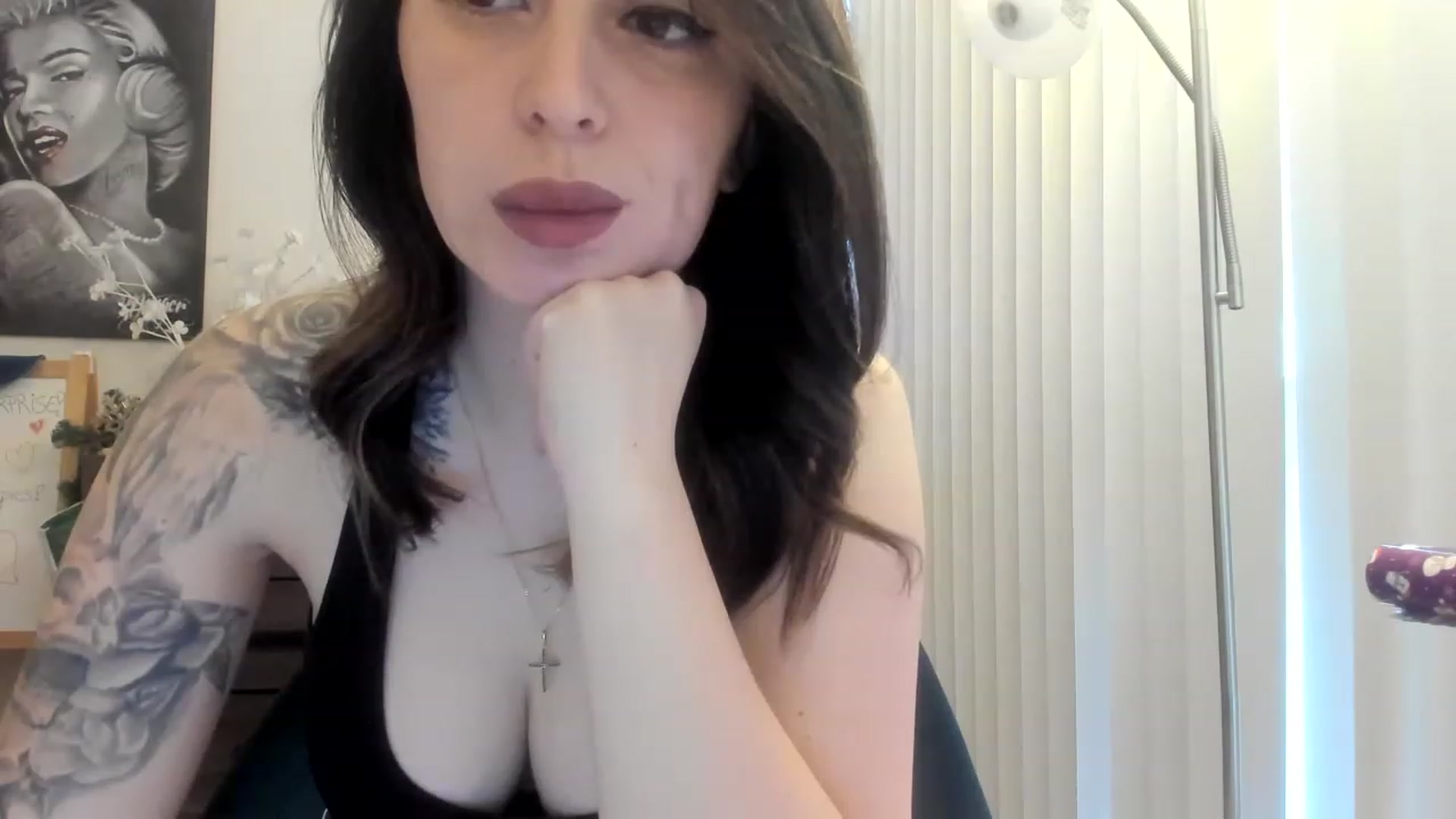 Gallery image thumbnail from DavinaClairee's myfreecams stream on, 12/09/2022, 18:12 image 13 of 20