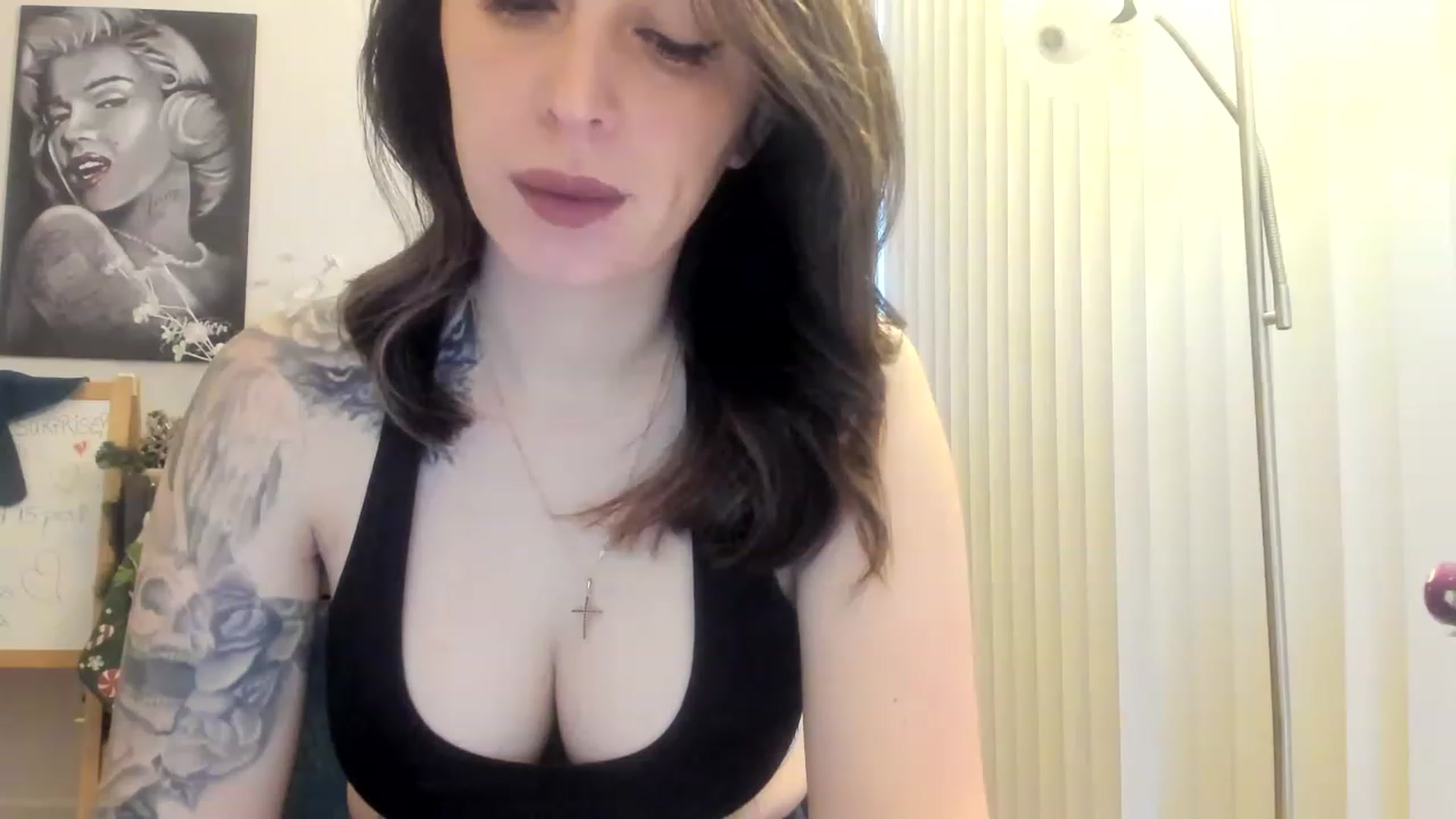 Gallery image thumbnail from DavinaClairee's myfreecams stream on, 12/09/2022, 18:12 image 3 of 20