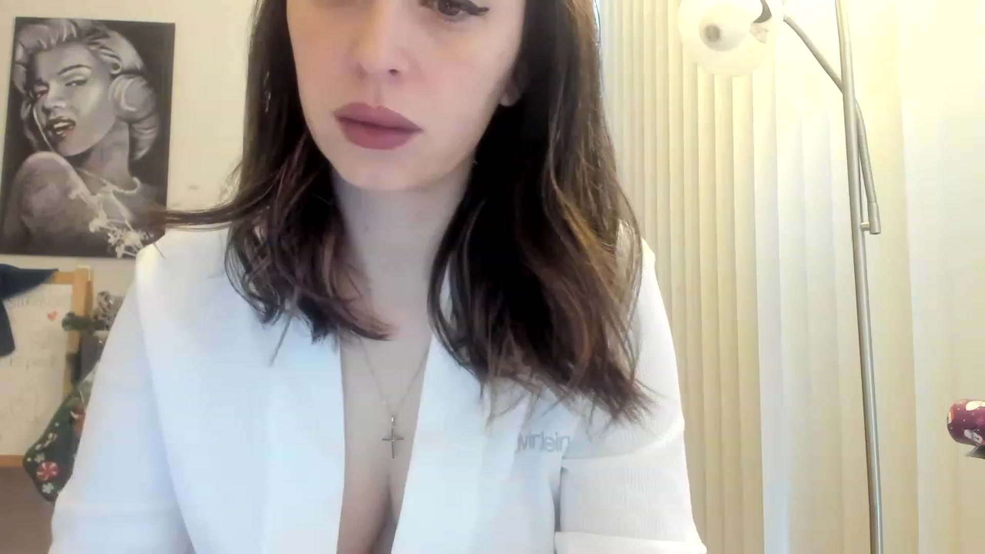 Gallery image thumbnail from DavinaClairee's myfreecams stream on, 12/11/2022, 17:17 image 1 of 20