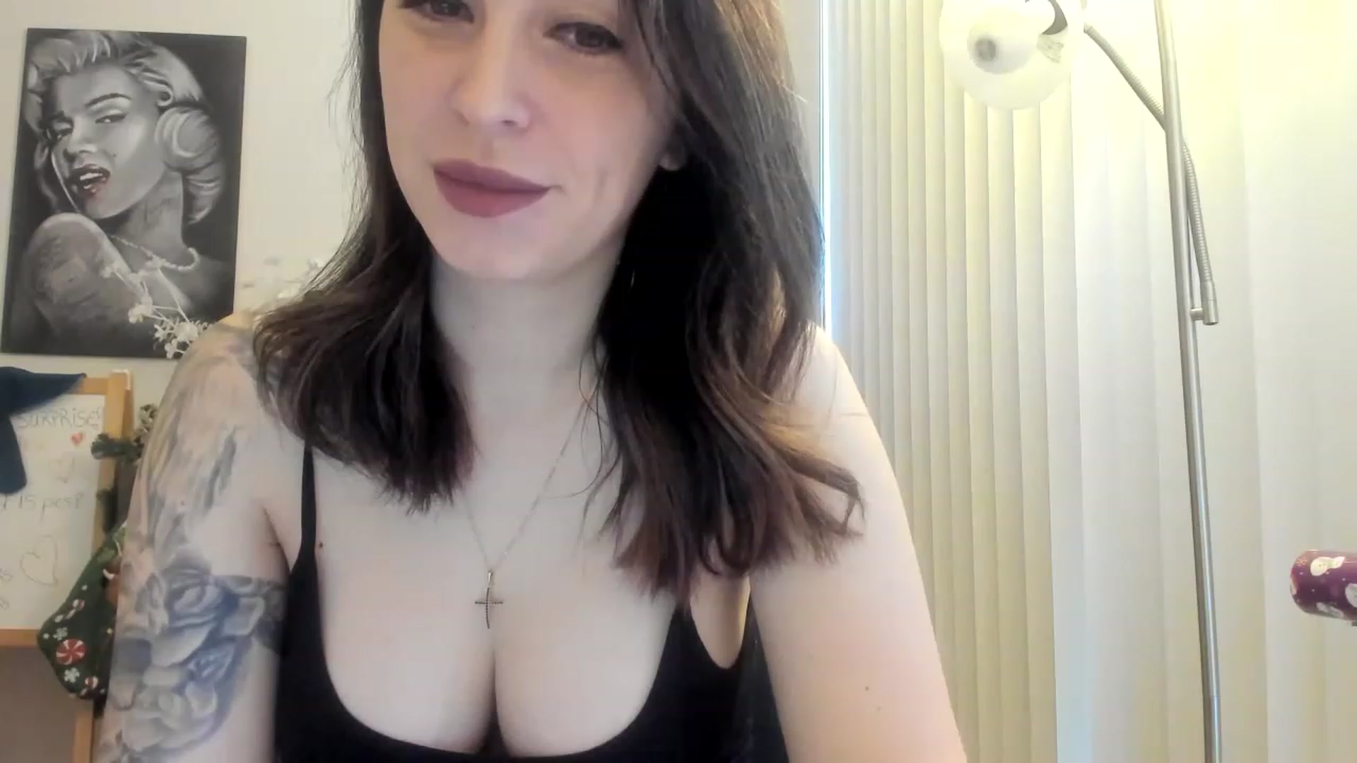 Gallery image thumbnail from DavinaClairee's myfreecams stream on, 12/12/2022, 16:23 image 13 of 20