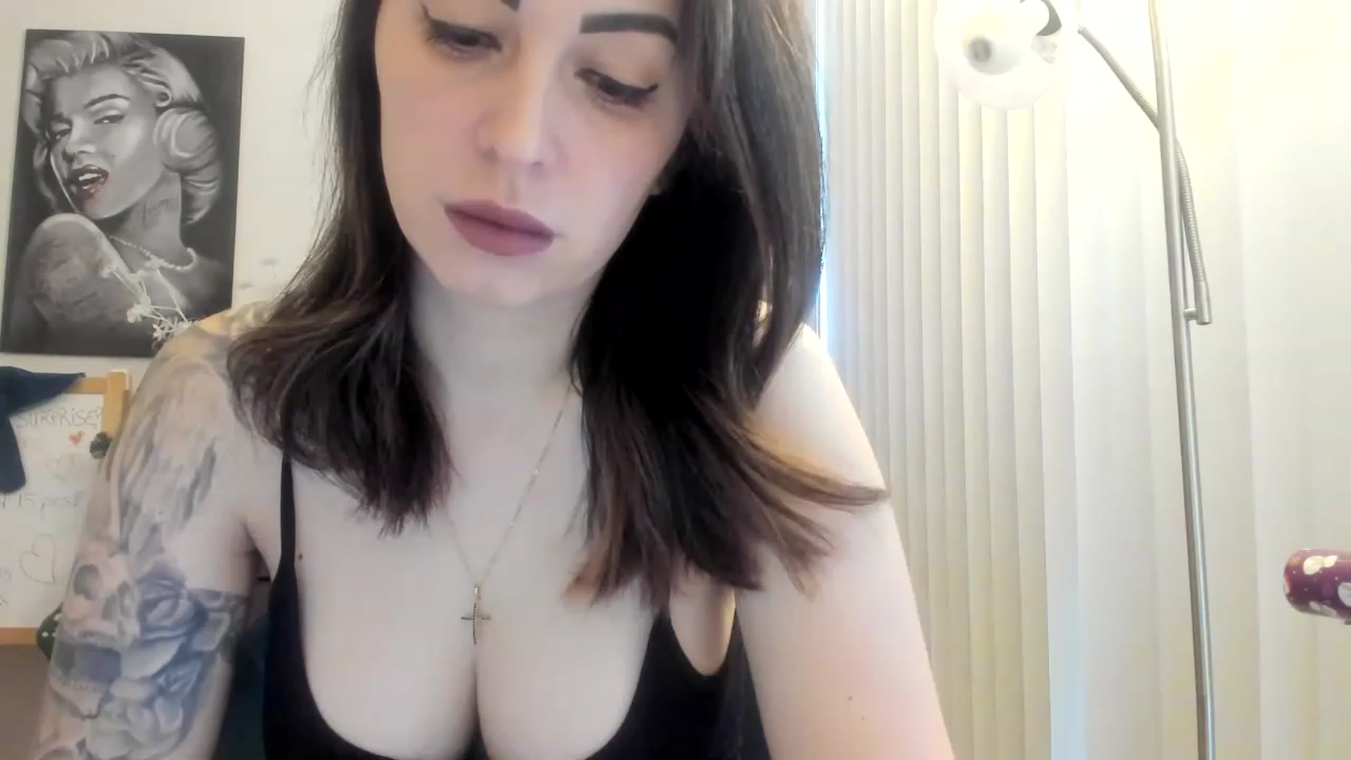 Gallery image thumbnail from DavinaClairee's myfreecams stream on, 12/12/2022, 16:23 image 20 of 20
