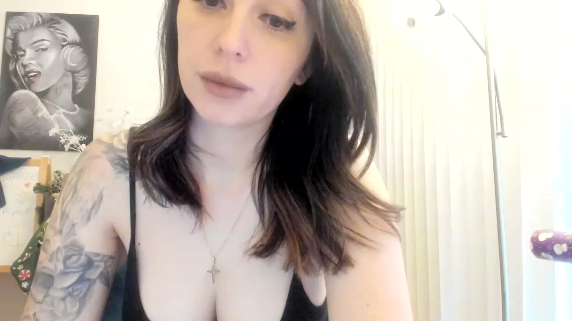 Gallery image thumbnail from DavinaClairee's myfreecams stream on, 12/12/2022, 19:53 image 16 of 20