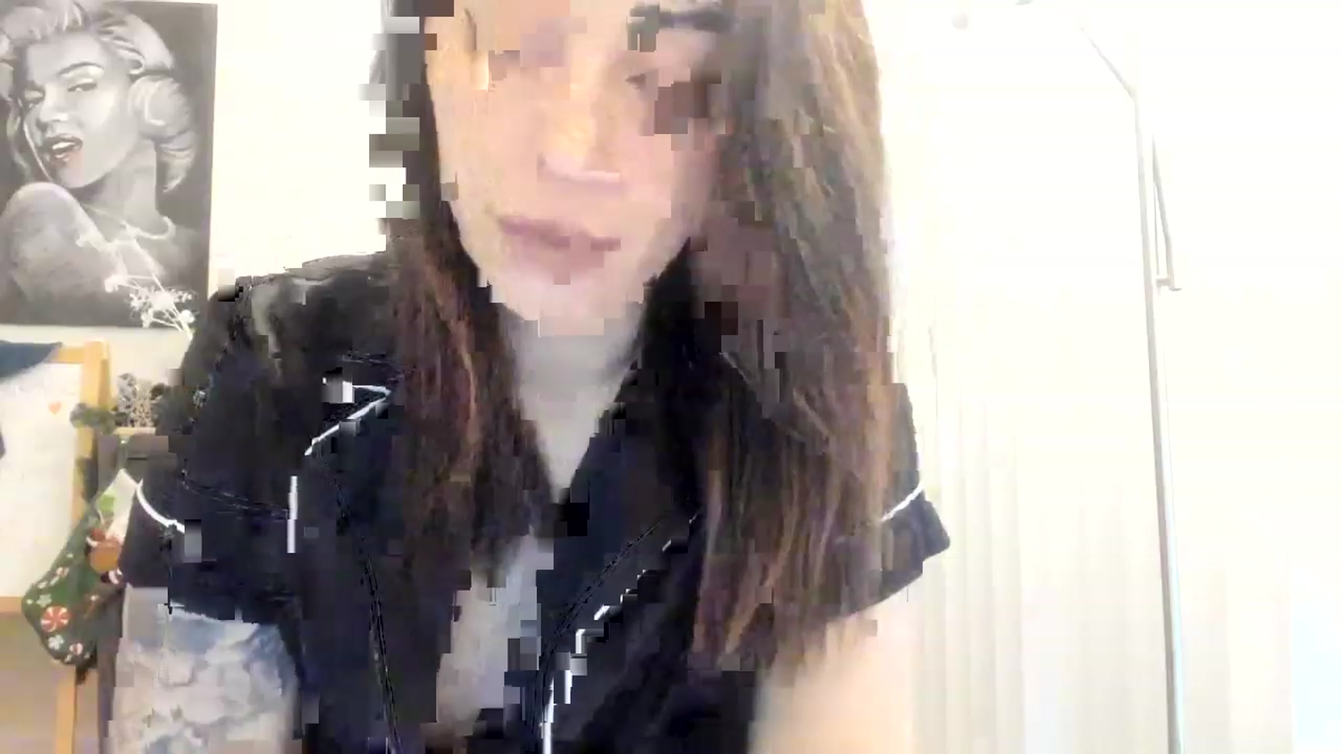 Gallery image thumbnail from DavinaClairee's myfreecams stream on, 12/15/2022, 16:34 image 14 of 20