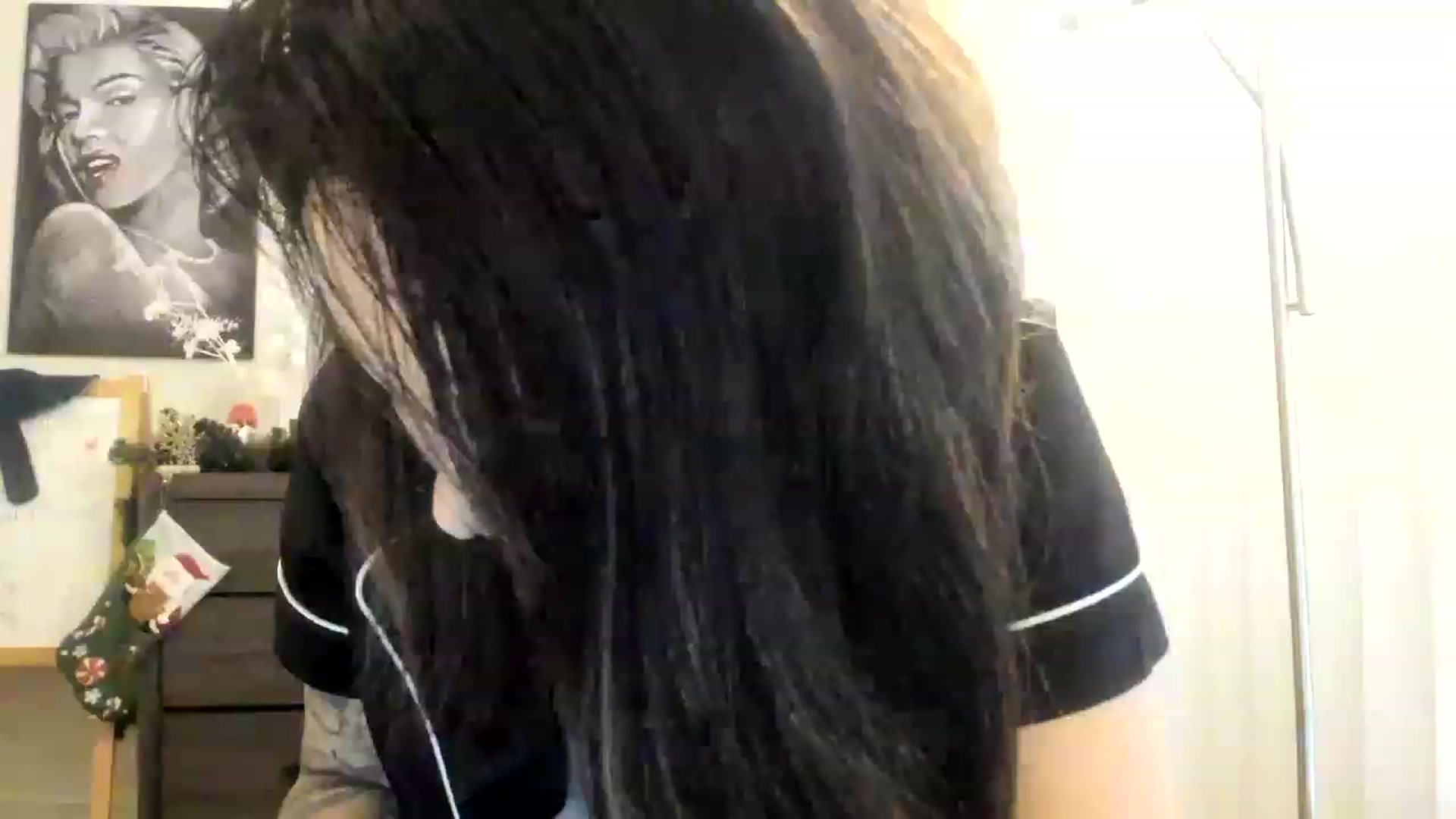 Gallery image thumbnail from DavinaClairee's myfreecams stream on, 12/15/2022, 16:34 image 20 of 20
