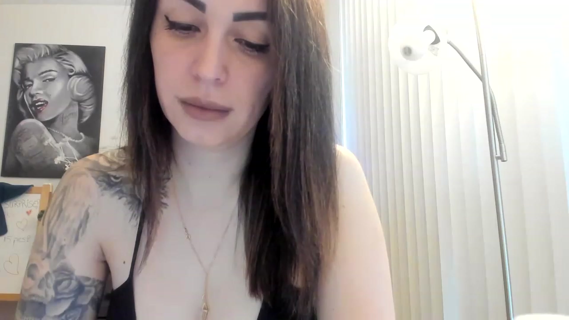 Gallery image thumbnail from DavinaClairee's myfreecams stream on, 12/20/2022, 16:46 image 11 of 20