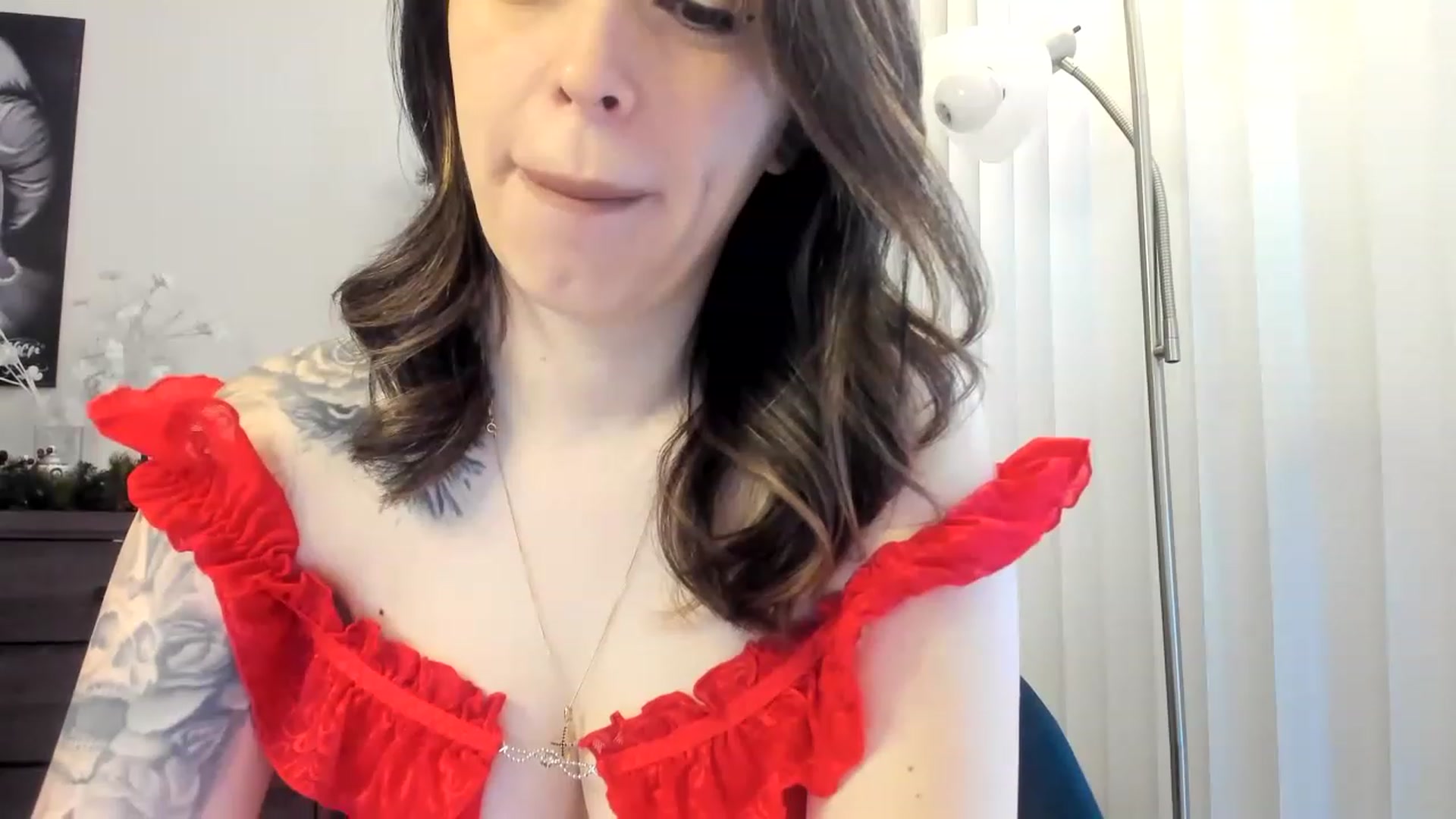 Gallery image thumbnail from DavinaClairee's myfreecams stream on, 12/26/2022, 17:31 image 15 of 20