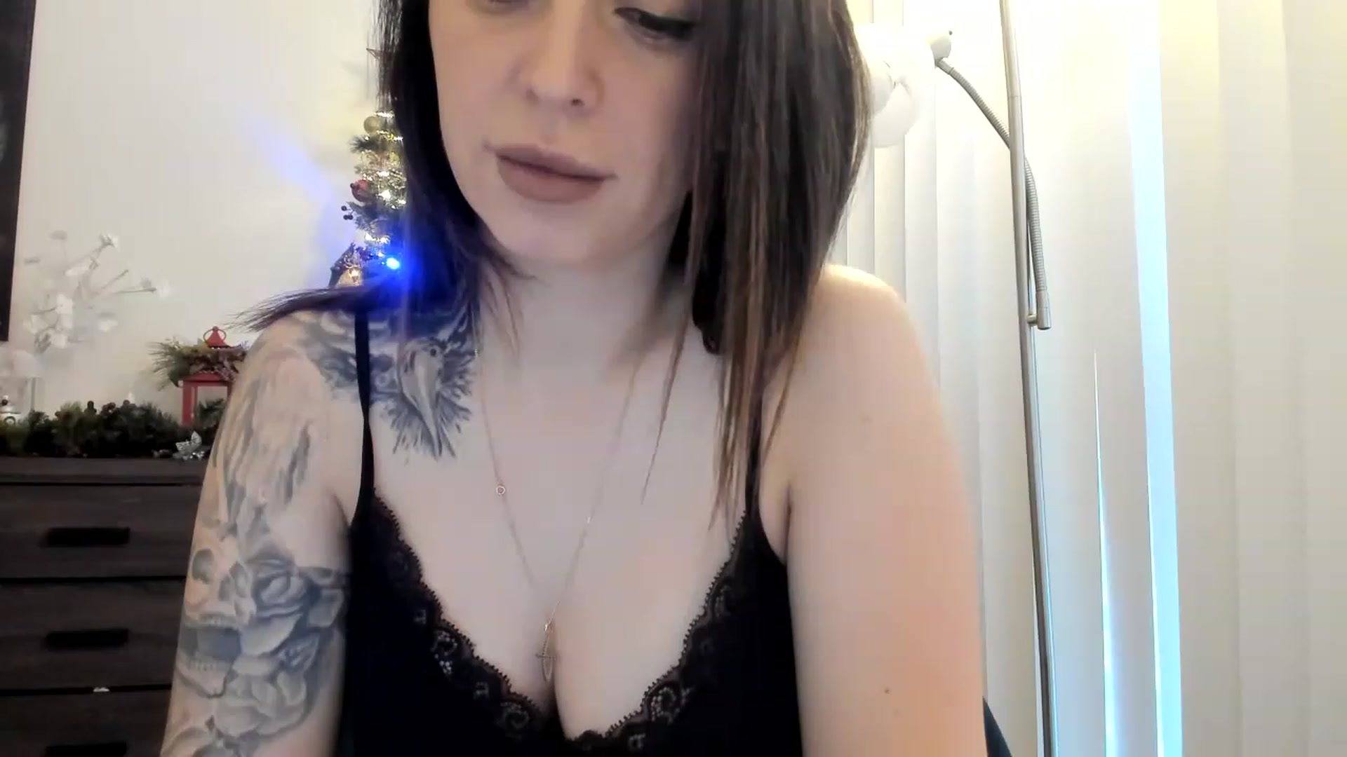 Gallery image thumbnail from DavinaClairee's myfreecams stream on, 01/01/2023, 16:34 image 2 of 20