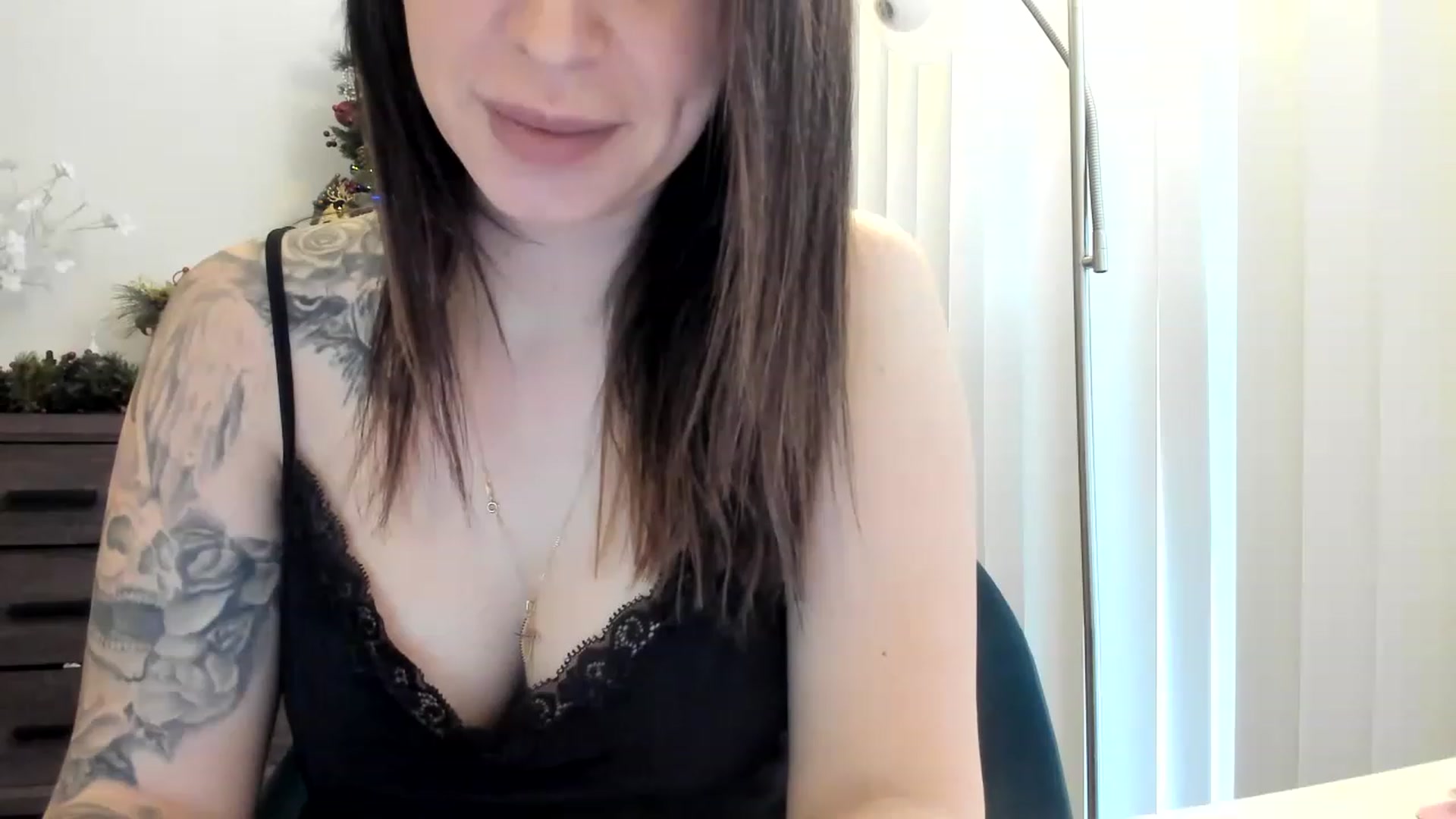 Gallery image thumbnail from DavinaClairee's myfreecams stream on, 01/01/2023, 18:16 image 4 of 20