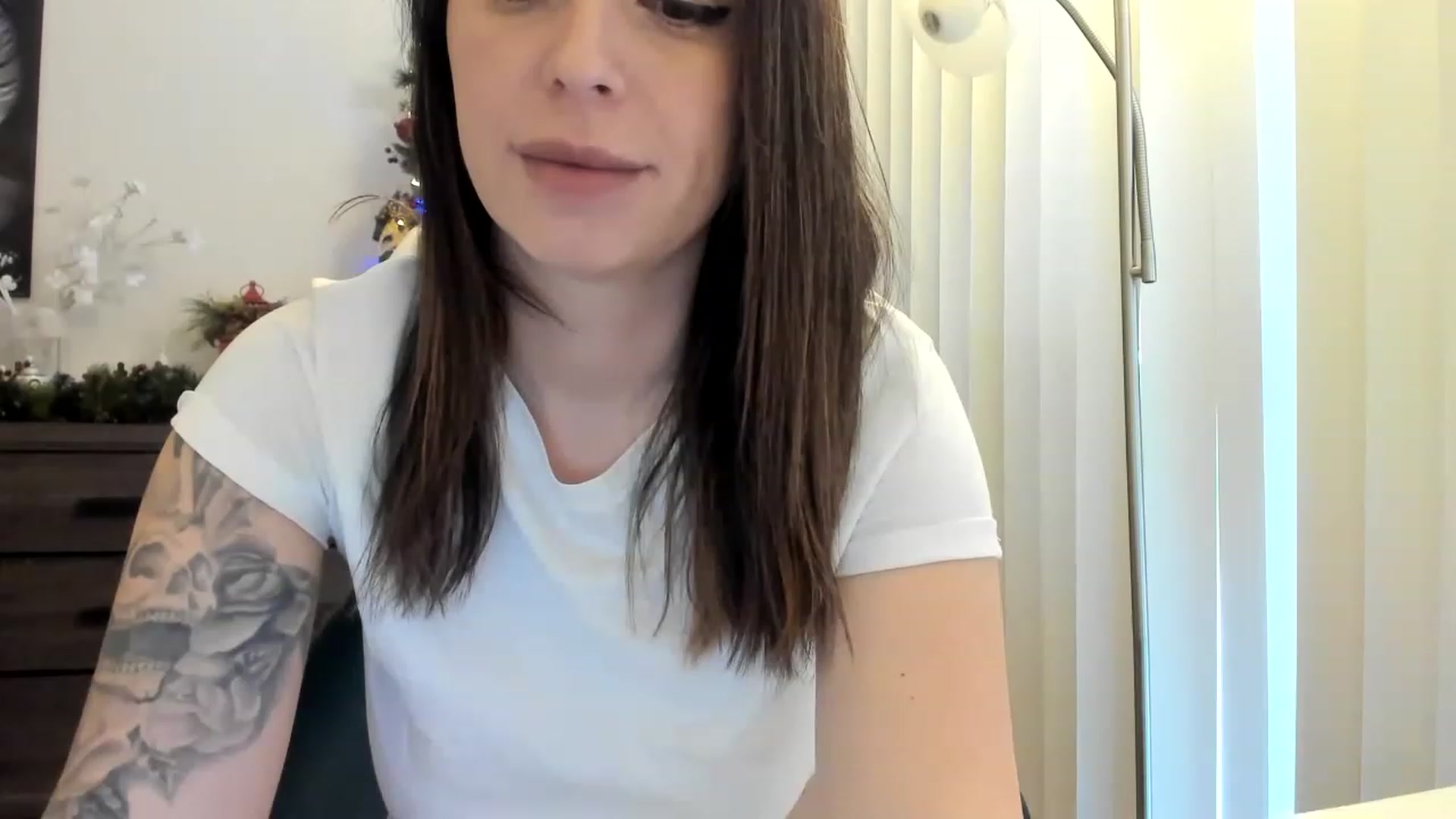 Gallery image thumbnail from DavinaClairee's myfreecams stream on, 01/01/2023, 18:16 image 19 of 20