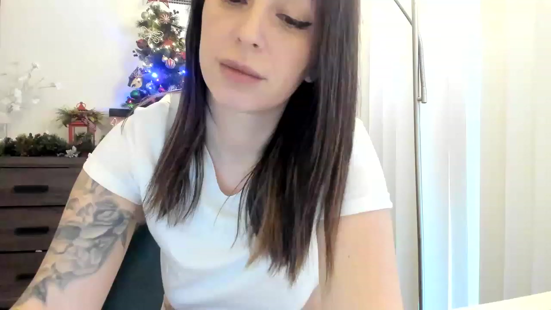 Gallery image thumbnail from DavinaClairee's myfreecams stream on, 01/01/2023, 18:16 image 15 of 20