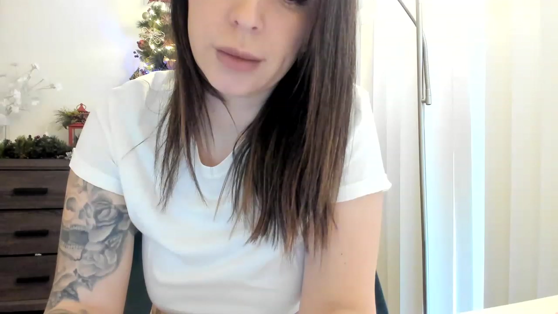 Gallery image thumbnail from DavinaClairee's myfreecams stream on, 01/01/2023, 18:16 image 13 of 20