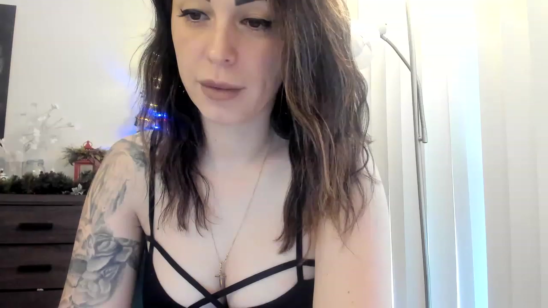 Gallery image thumbnail from DavinaClairee's myfreecams stream on, 01/02/2023, 18:01 image 4 of 20