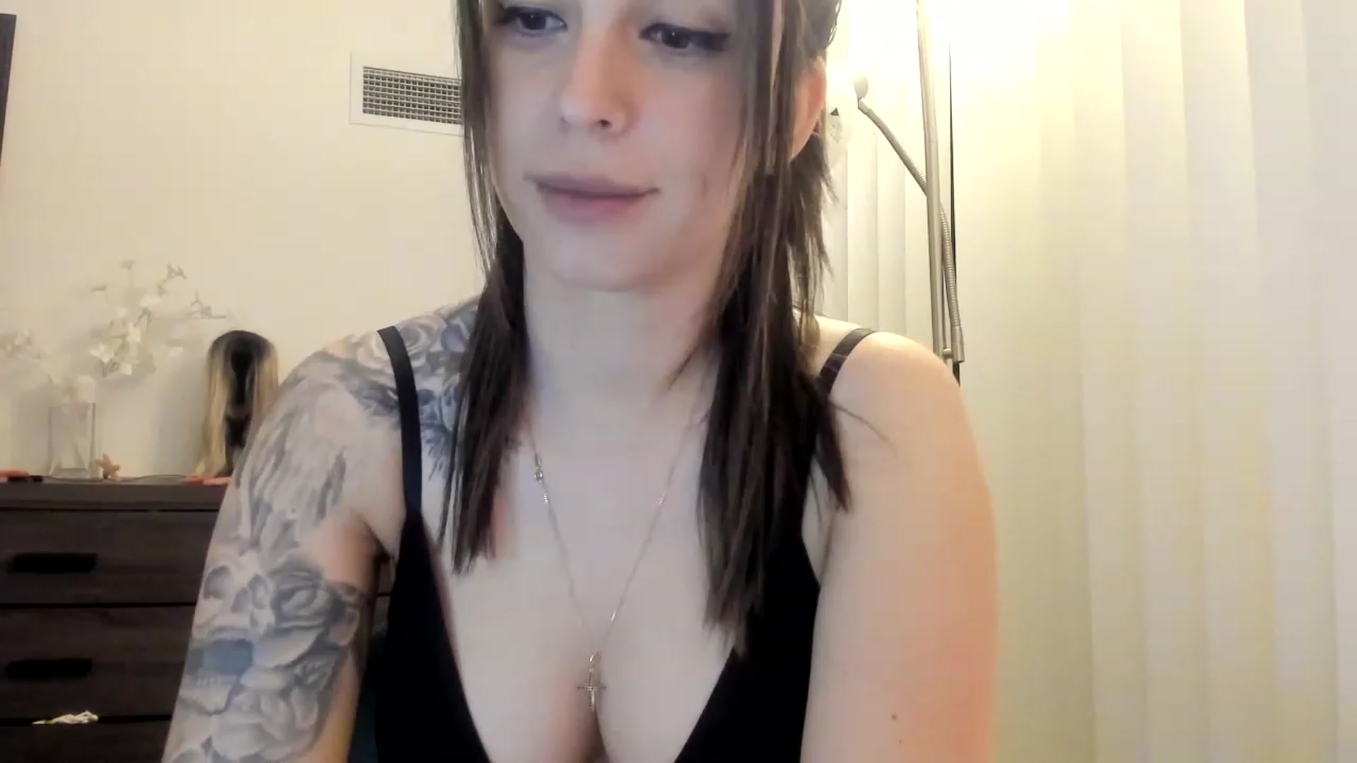 Gallery image thumbnail from DavinaClairee's myfreecams stream on, 01/17/2023, 02:21 image 3 of 20