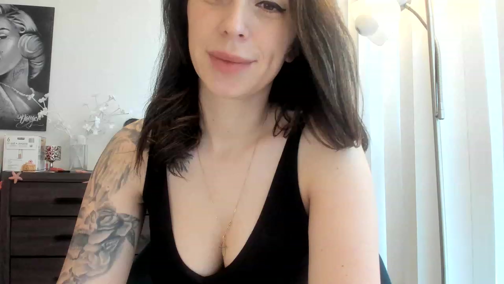 Gallery image thumbnail from DavinaClairee's myfreecams stream on, 02/11/2023, 17:20 image 13 of 20