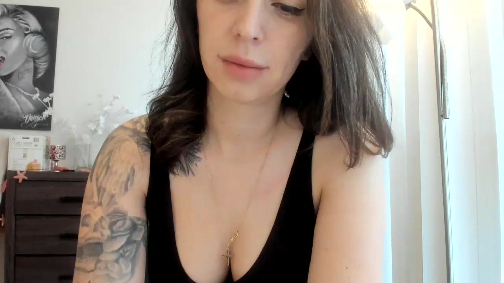 Gallery image thumbnail from DavinaClairee's myfreecams stream on, 02/11/2023, 17:20 image 19 of 20