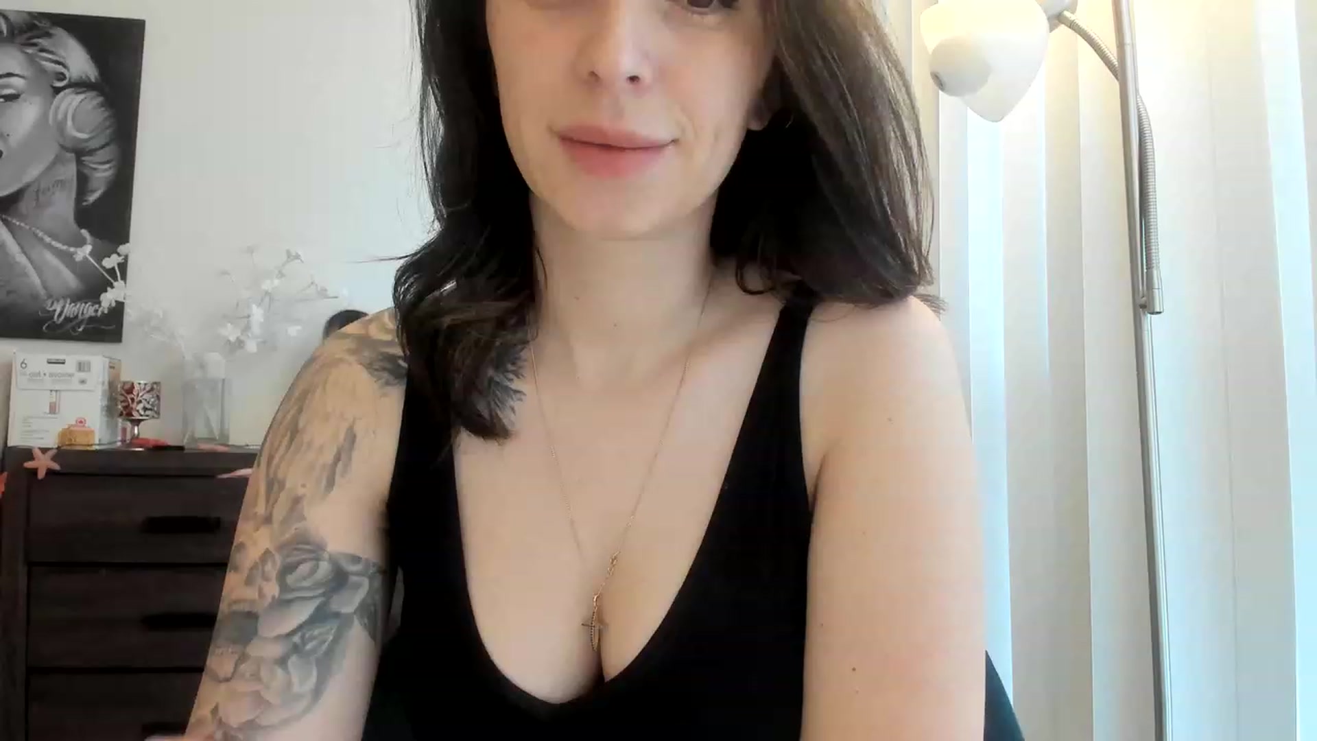 Gallery image thumbnail from DavinaClairee's myfreecams stream on, 02/11/2023, 17:20 image 7 of 20