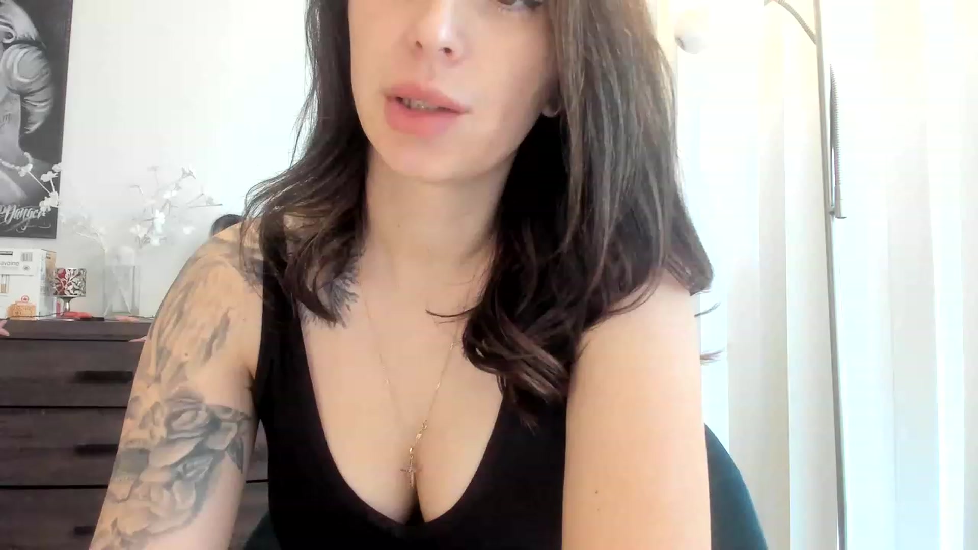 Gallery image thumbnail from DavinaClairee's myfreecams stream on, 02/11/2023, 18:10 image 4 of 20