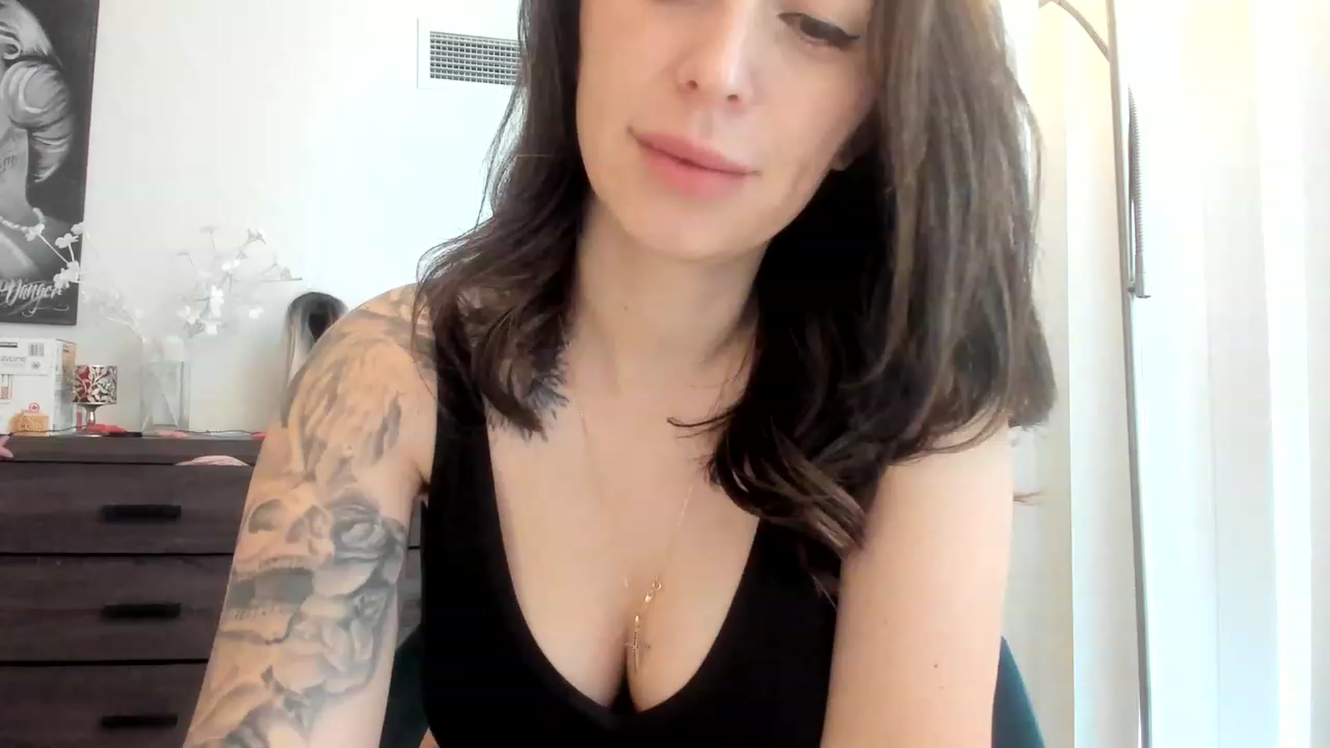 Gallery image thumbnail from DavinaClairee's myfreecams stream on, 02/11/2023, 18:10 image 8 of 20
