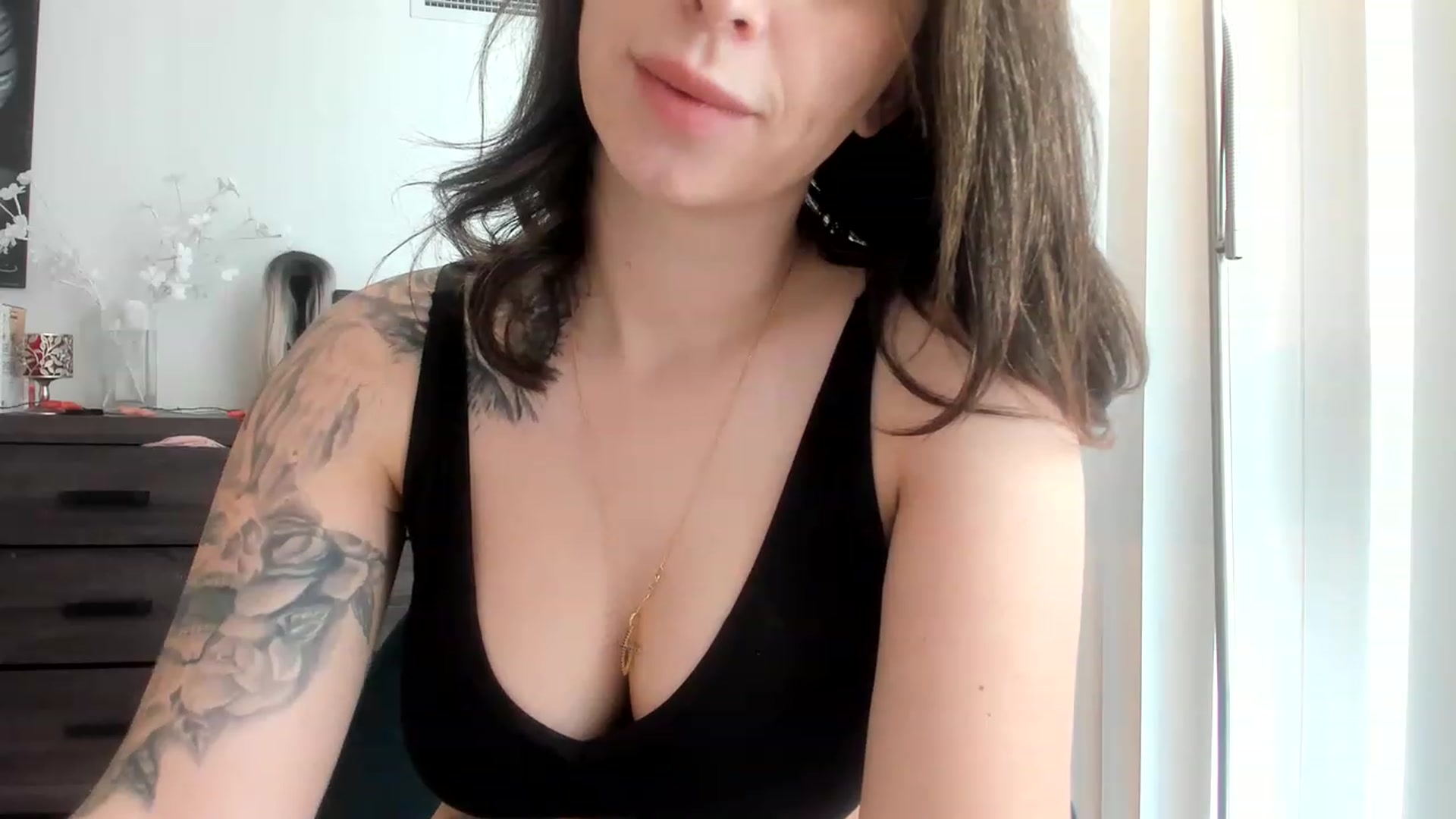 Gallery image thumbnail from DavinaClairee's myfreecams stream on, 02/11/2023, 18:10 image 20 of 20