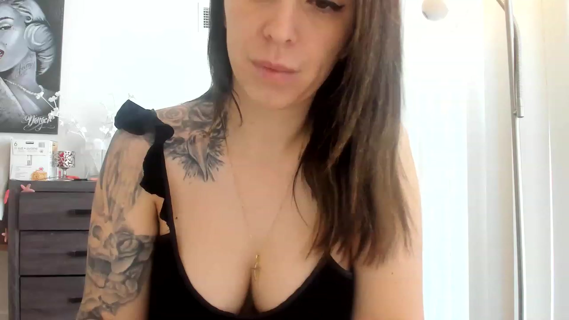 Gallery image thumbnail from DavinaClairee's myfreecams stream on, 02/24/2023, 19:24 image 18 of 20