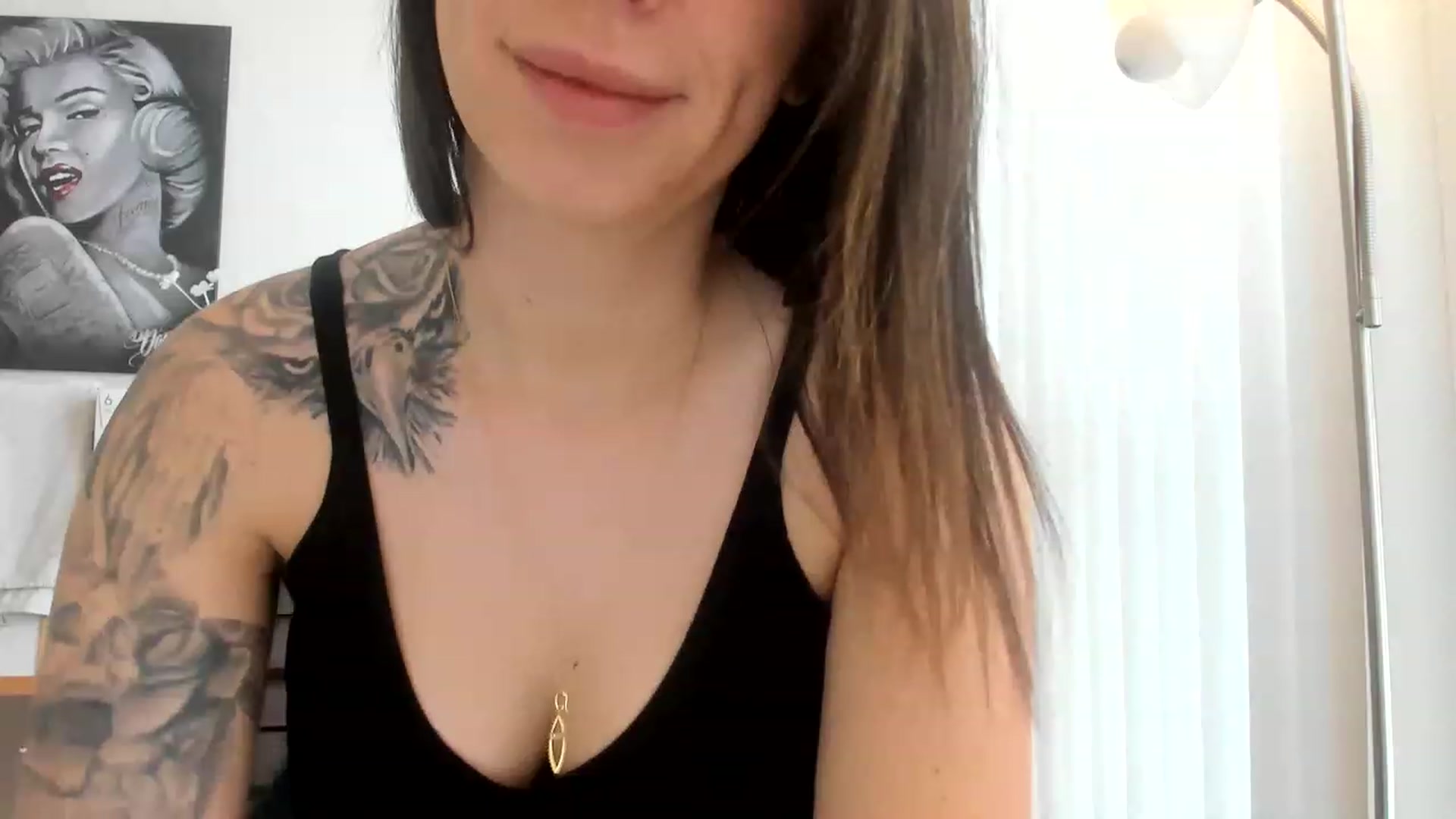 Gallery image thumbnail from DavinaClairee's myfreecams stream on, 02/25/2023, 17:18 image 3 of 20