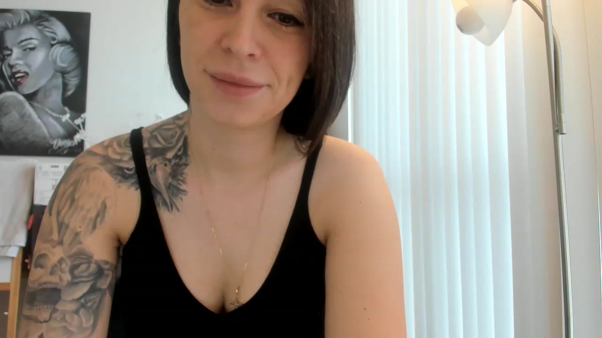 Gallery image thumbnail from DavinaClairee's myfreecams stream on, 02/25/2023, 17:18 image 1 of 20