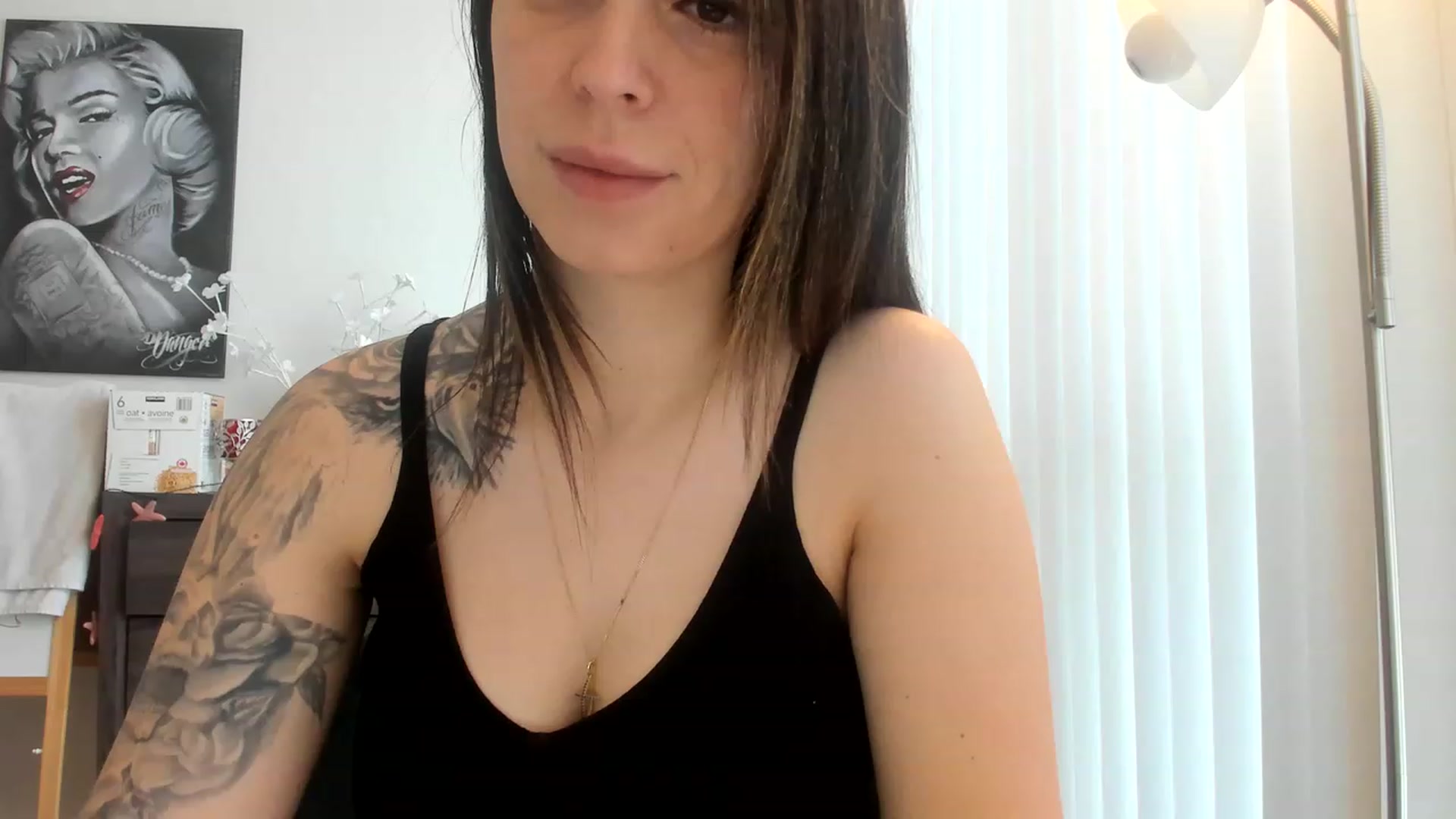 Gallery image thumbnail from DavinaClairee's myfreecams stream on, 02/25/2023, 17:18 image 12 of 20