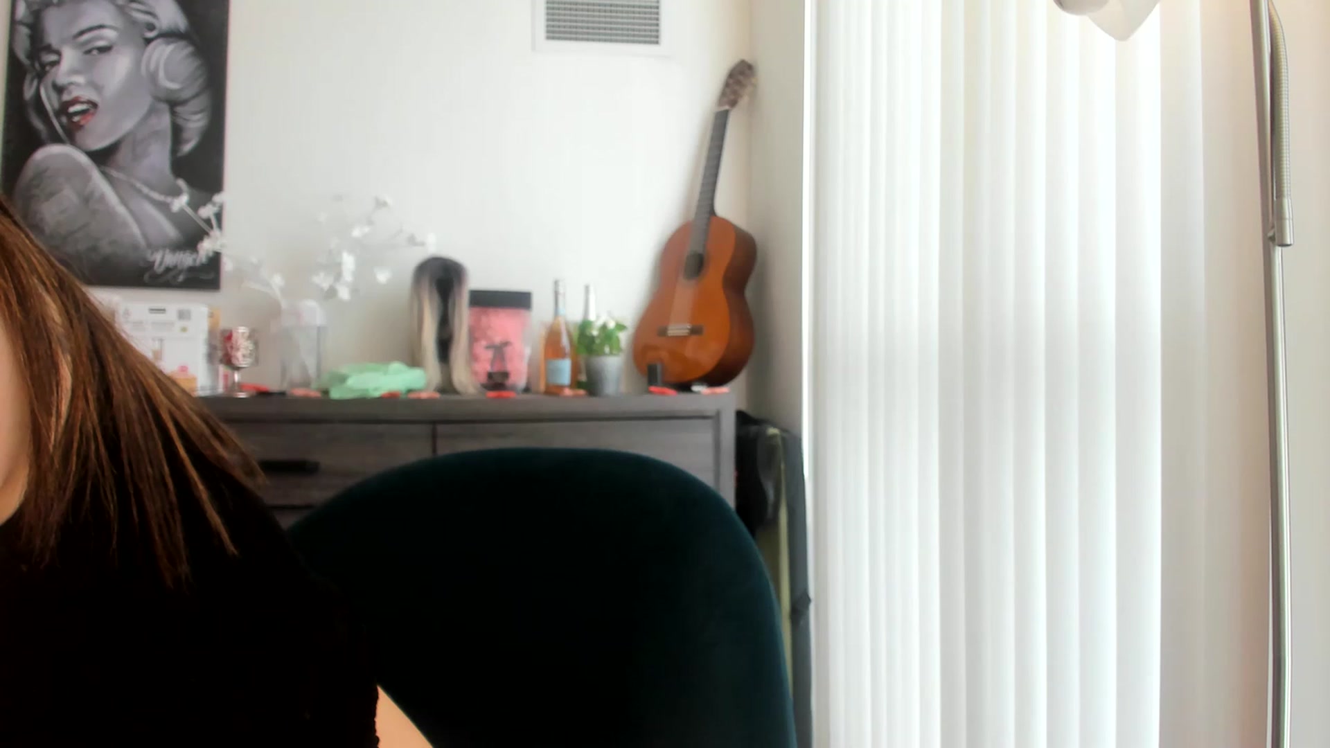 Gallery image thumbnail from DavinaClairee's myfreecams stream on, 02/25/2023, 20:02 image 14 of 20