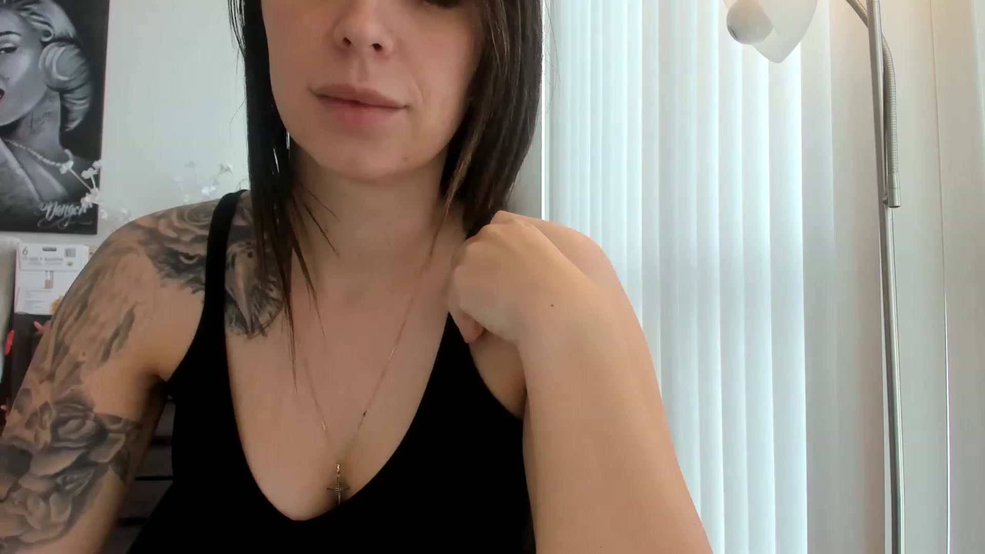 Gallery image thumbnail from DavinaClairee's myfreecams stream on, 02/25/2023, 20:34 image 12 of 20