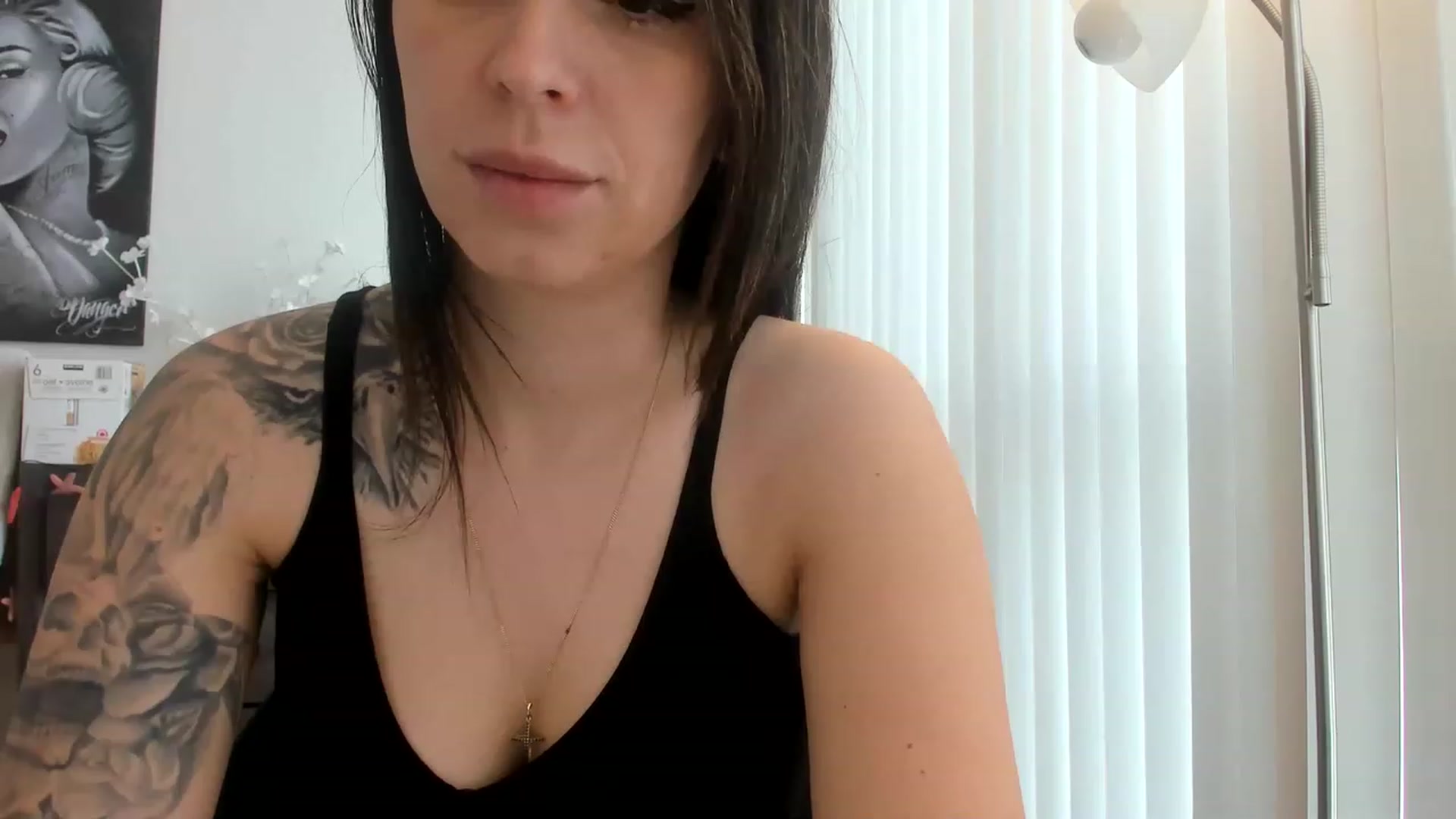 Gallery image thumbnail from DavinaClairee's myfreecams stream on, 02/25/2023, 20:34 image 14 of 20