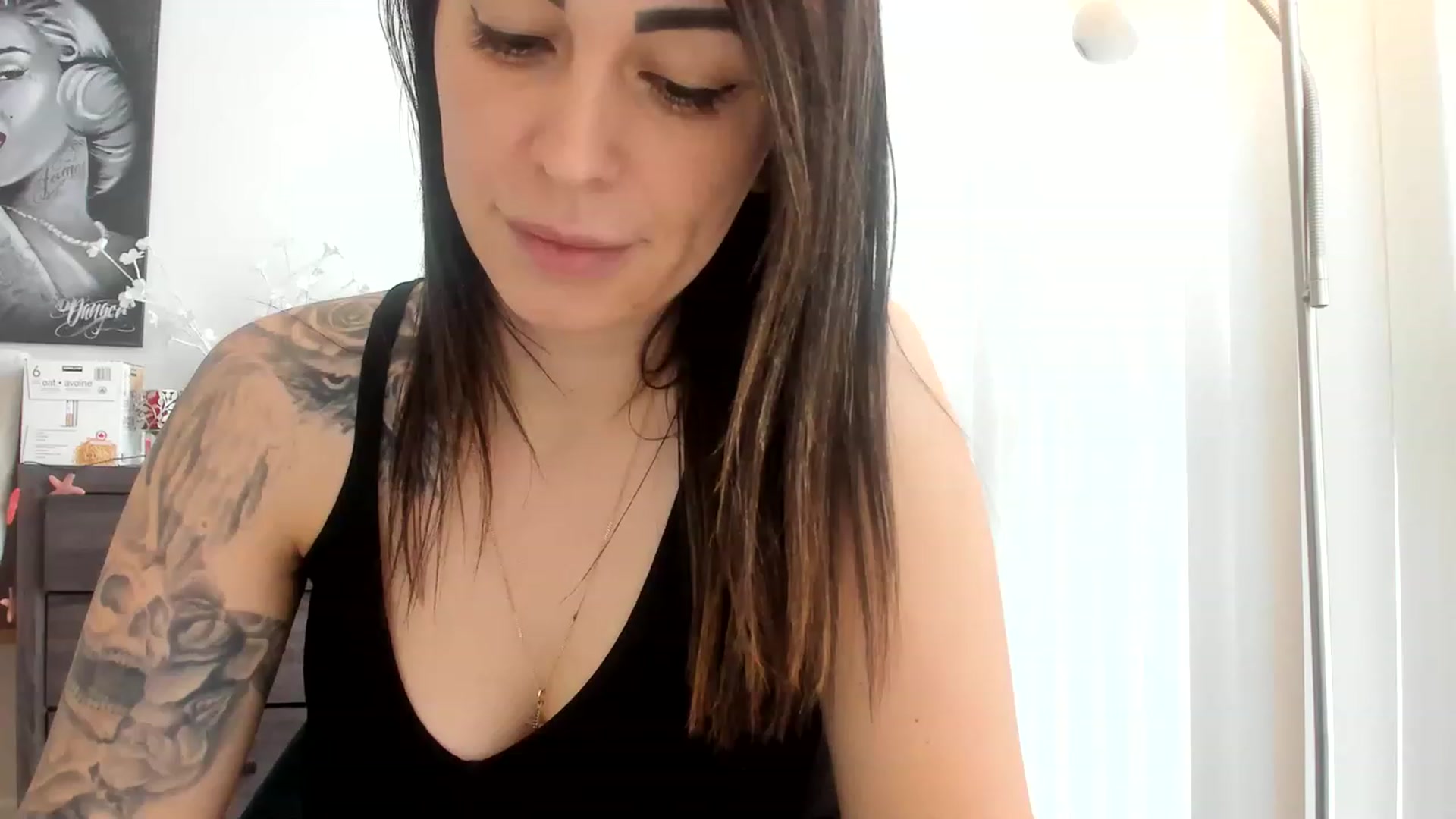 Gallery image thumbnail from DavinaClairee's myfreecams stream on, 02/25/2023, 20:34 image 3 of 20