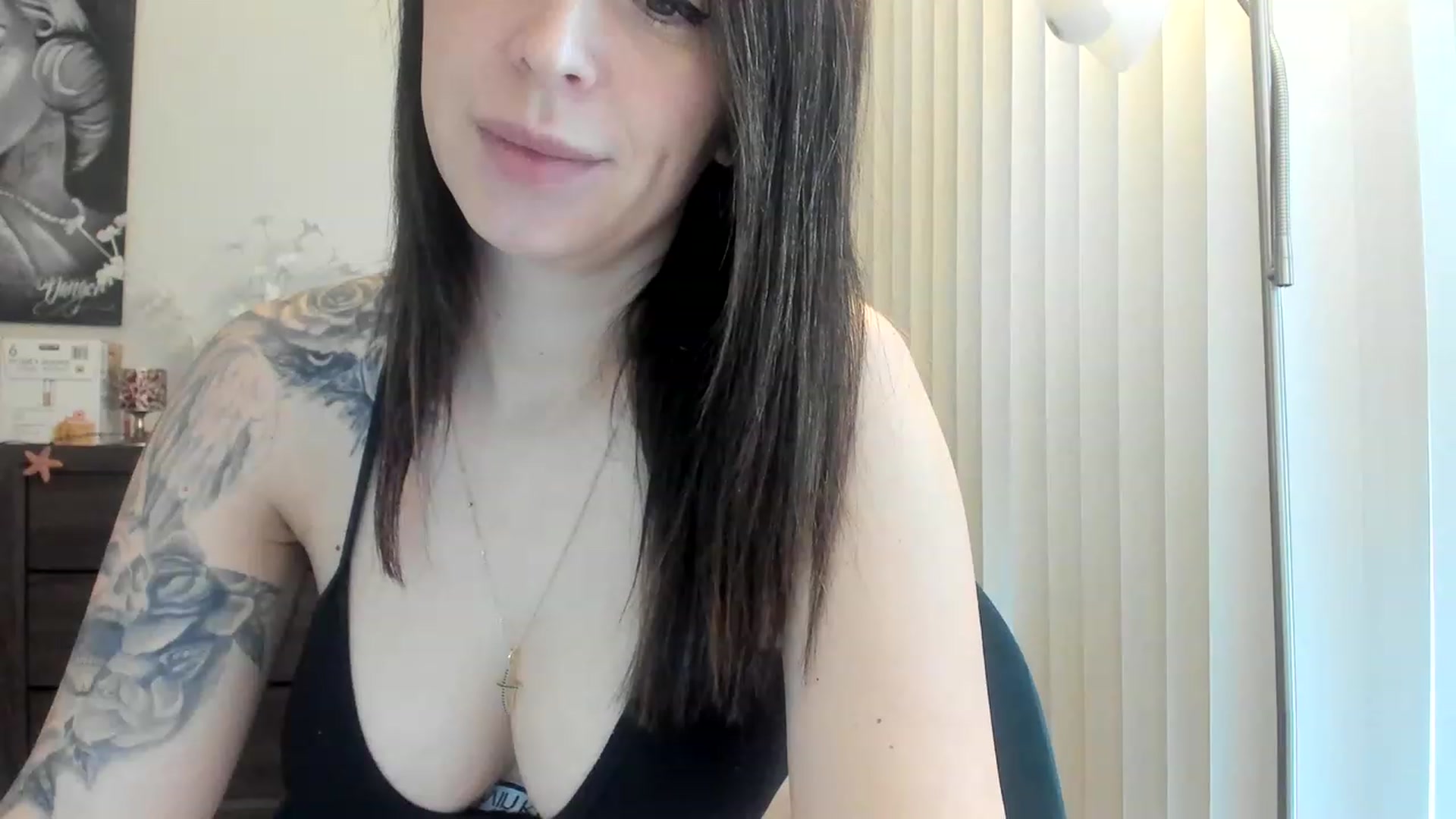 Gallery image thumbnail from DavinaClairee's myfreecams stream on, 03/03/2023, 17:27 image 10 of 20