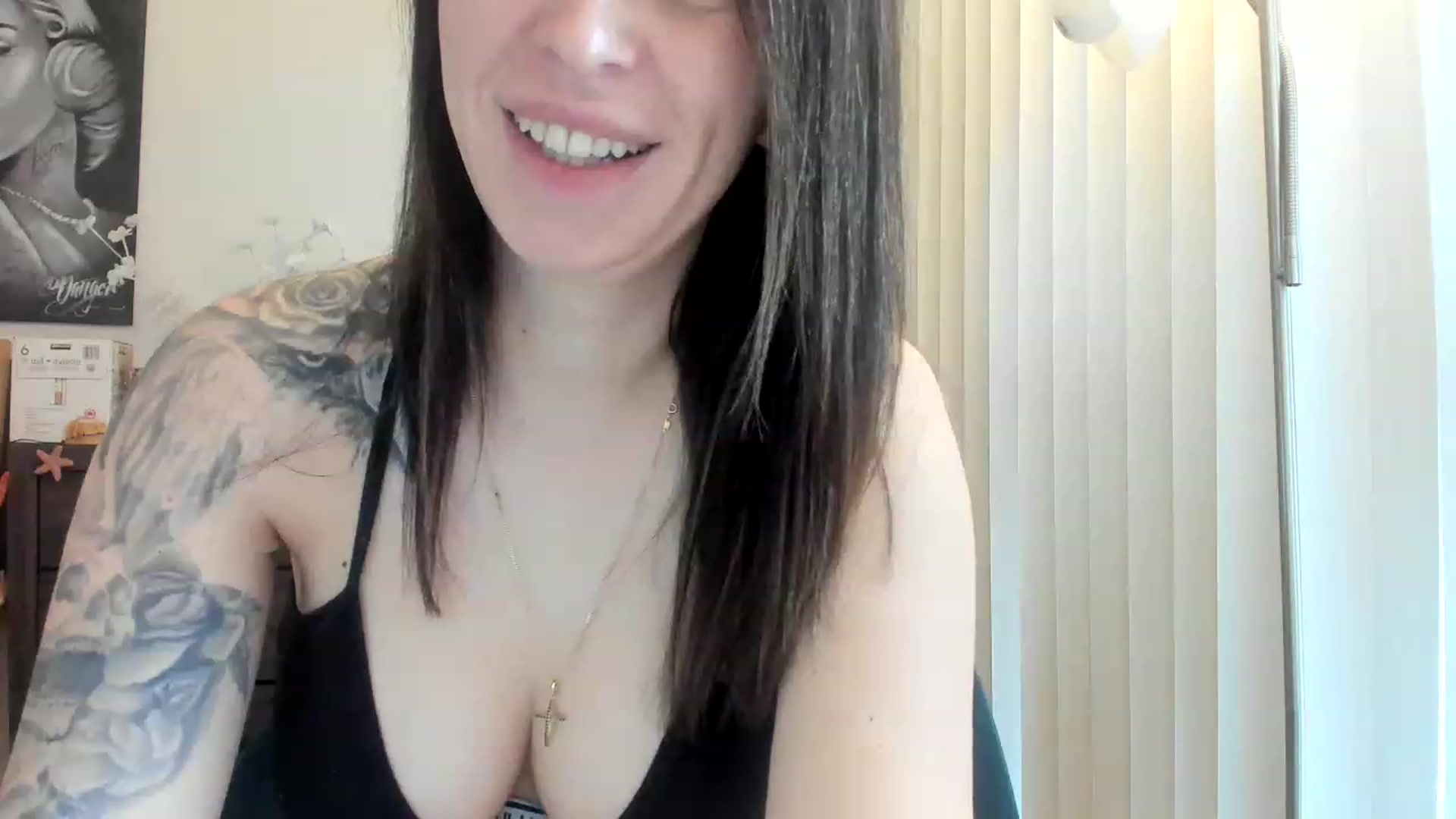 Gallery image thumbnail from DavinaClairee's myfreecams stream on, 03/03/2023, 17:27 image 19 of 20