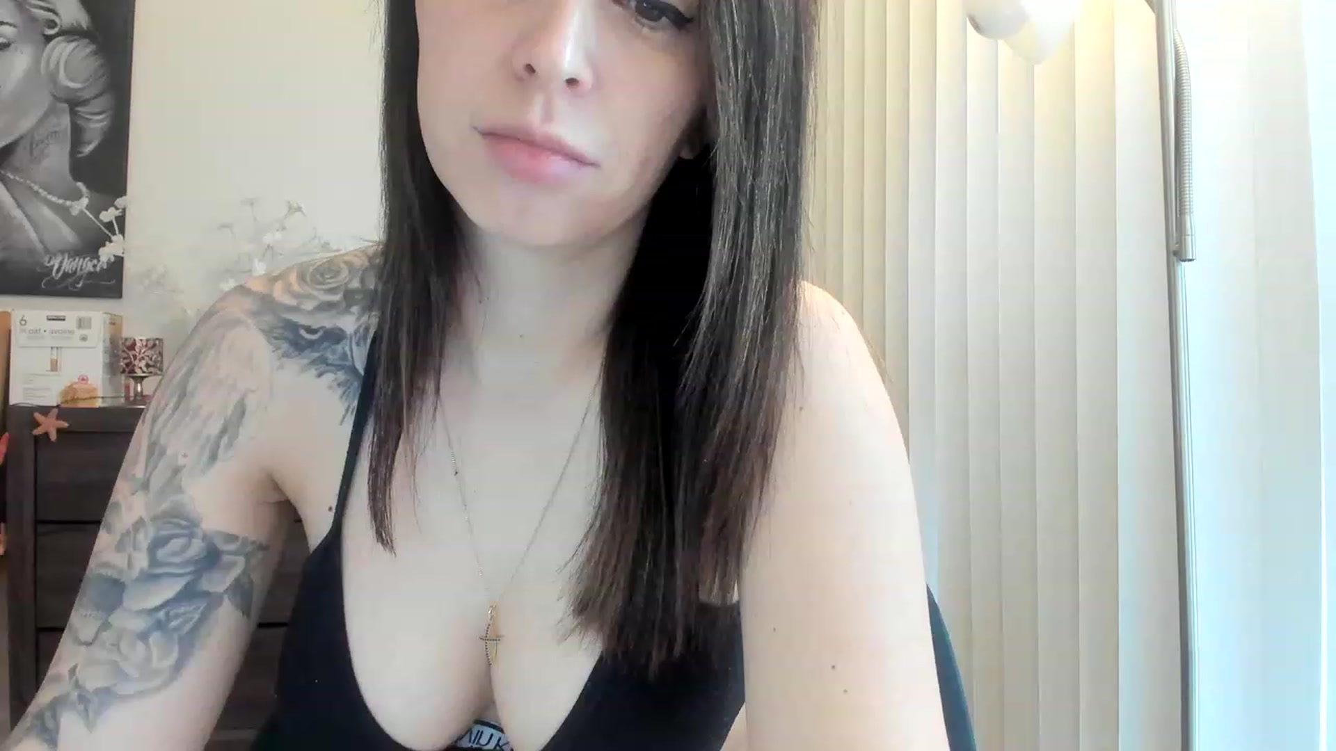 Gallery image thumbnail from DavinaClairee's myfreecams stream on, 03/03/2023, 17:27 image 12 of 20