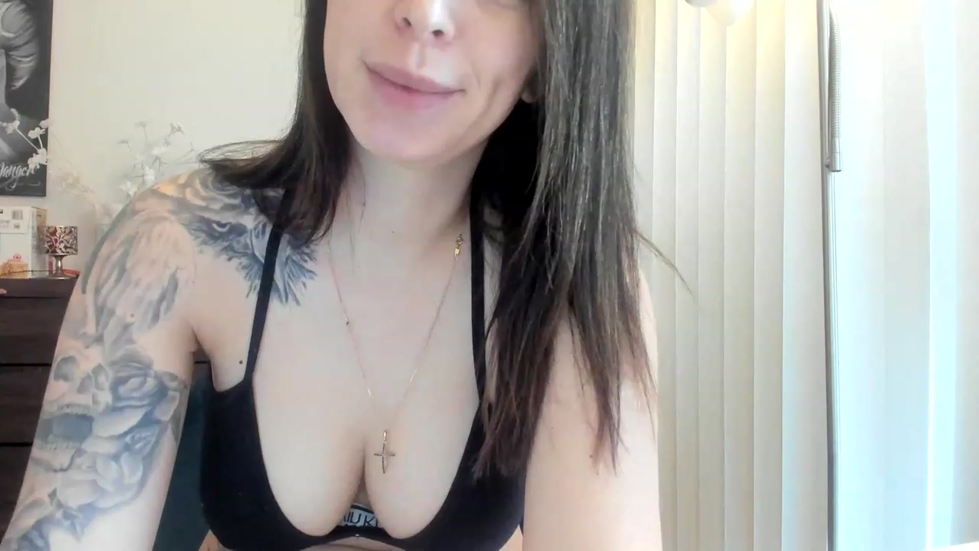 Gallery image thumbnail from DavinaClairee's myfreecams stream on, 03/03/2023, 17:27 image 20 of 20