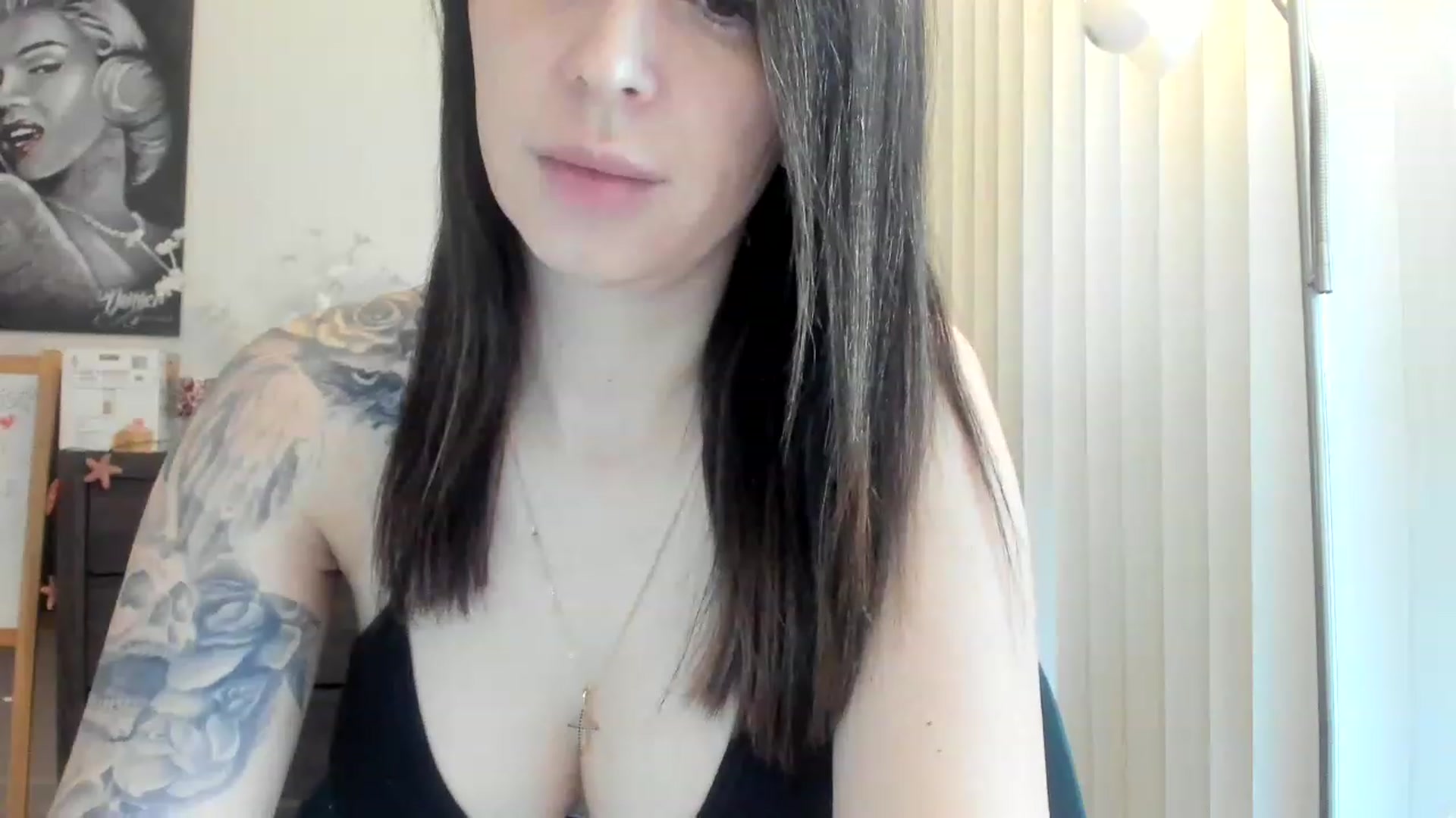 Gallery image thumbnail from DavinaClairee's myfreecams stream on, 03/03/2023, 18:06 image 7 of 20