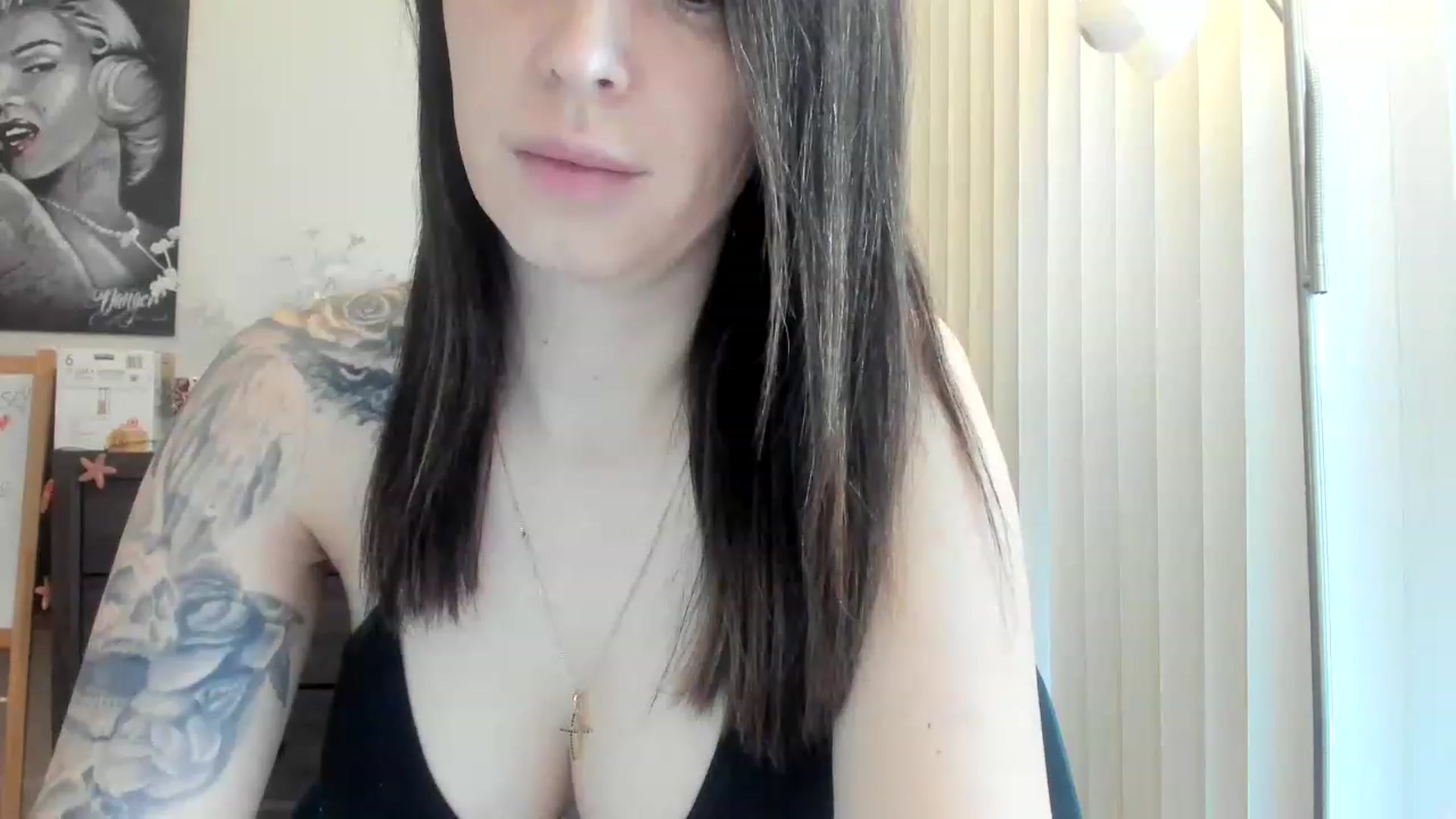 Gallery image thumbnail from DavinaClairee's myfreecams stream on, 03/03/2023, 18:06 image 8 of 20