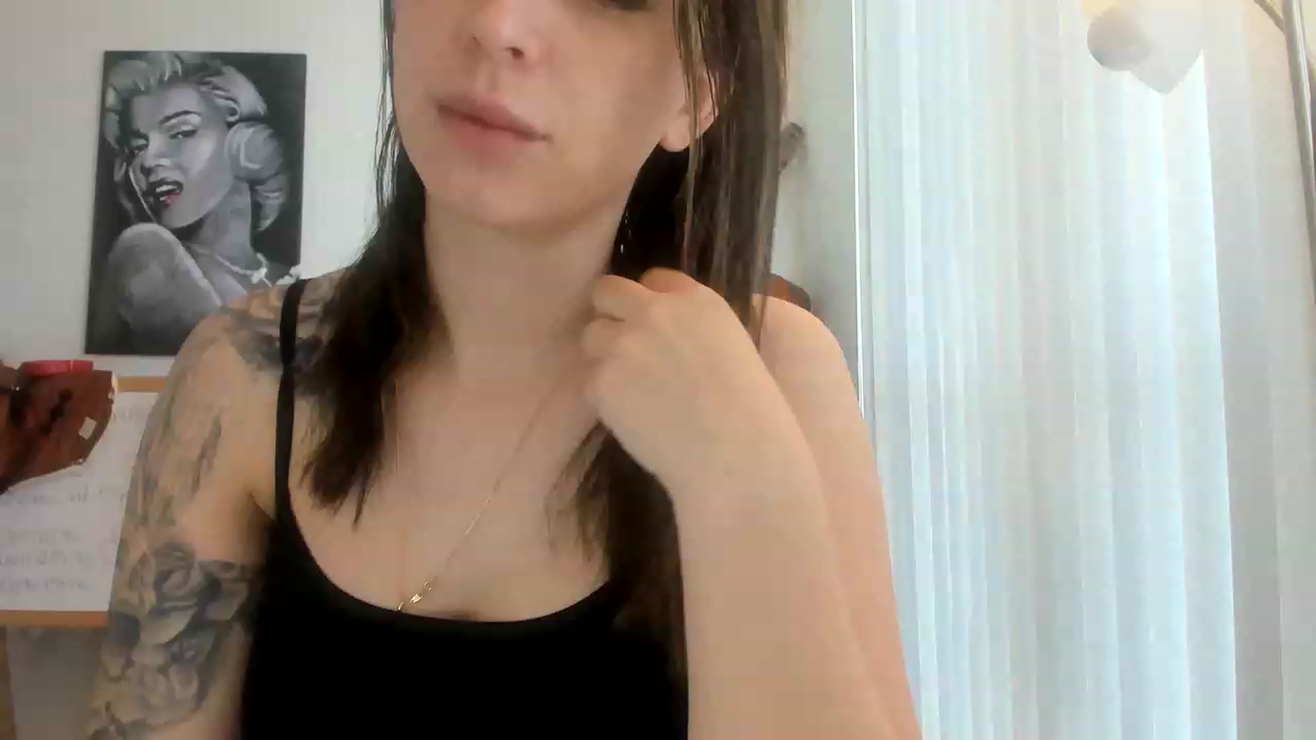 Gallery image thumbnail from DavinaClairee's myfreecams stream on, 03/05/2023, 17:26 image 19 of 20