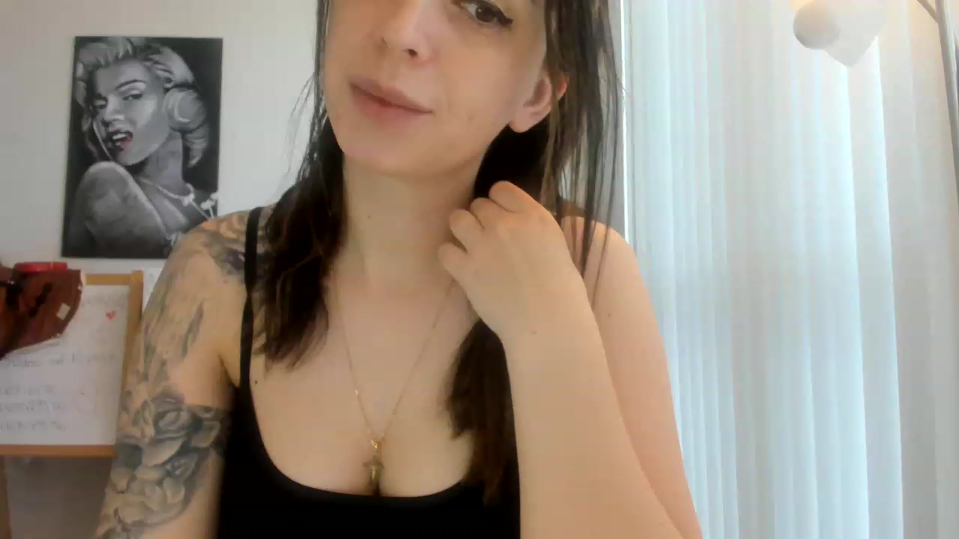 Gallery image thumbnail from DavinaClairee's myfreecams stream on, 03/05/2023, 17:26 image 6 of 20
